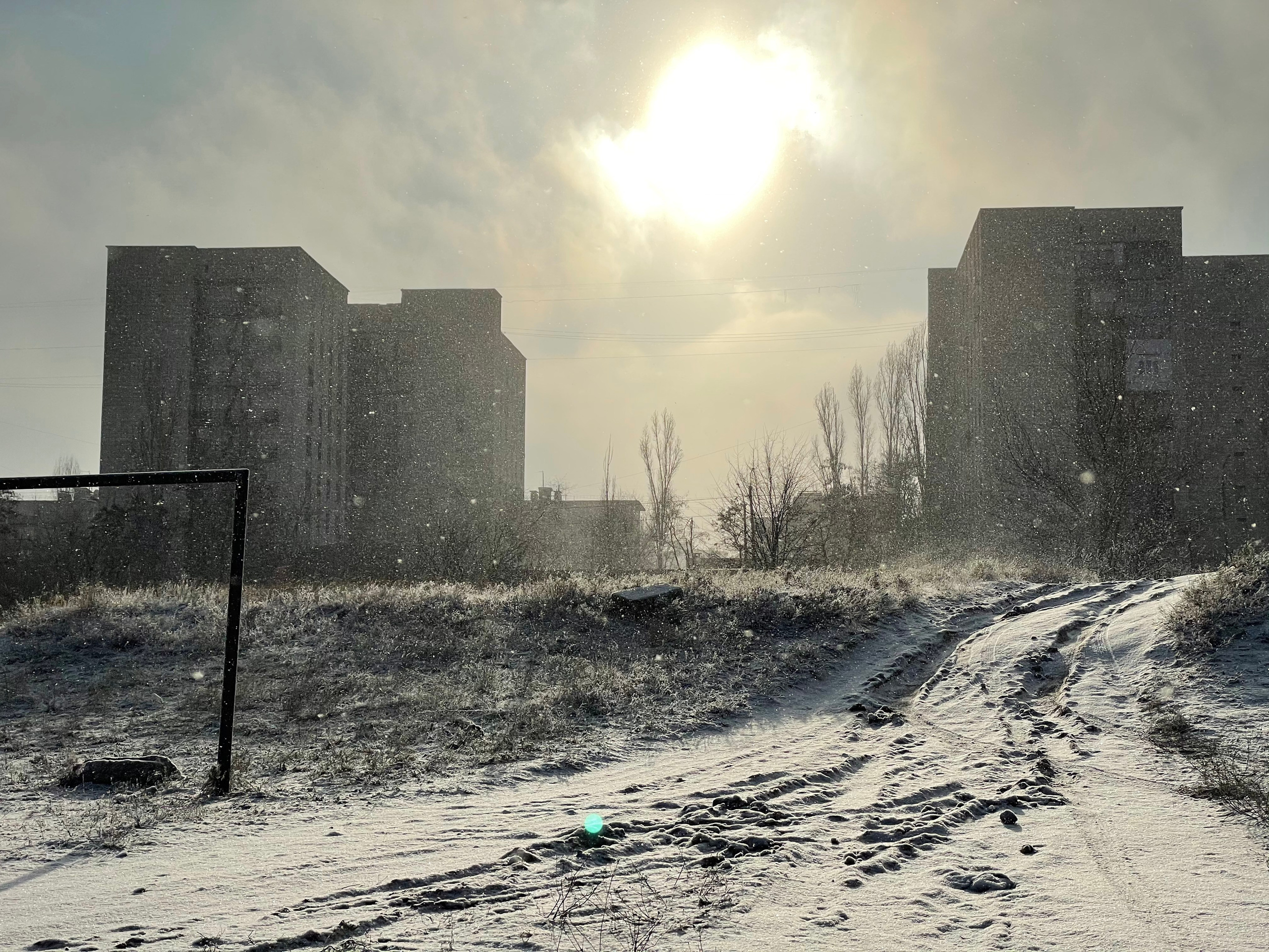 20 301 Здания, футбольные ворота. ВИЗУАЛЬНЫЕ И ЗВУКОВЫЕ РЕШЕНИЯ ДЛЯ БИЗНЕСА И СЪЁМОК ТЕЛЕТЕЛА