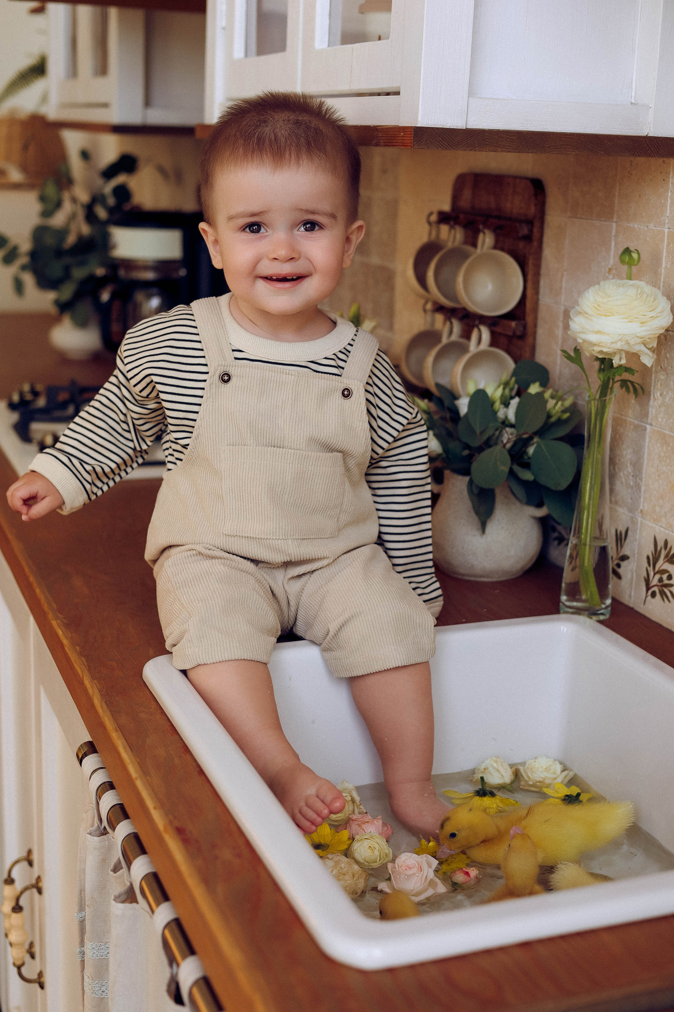 Миша и утята. Фотограф Анна Бурлакова