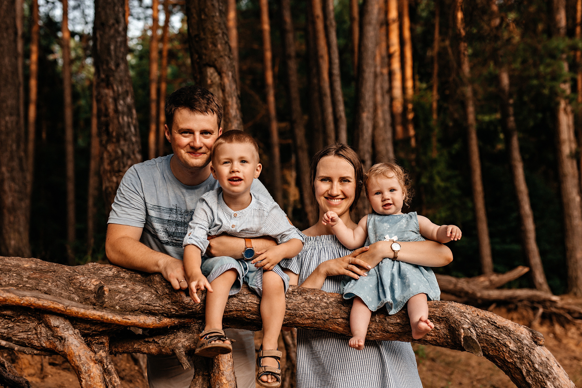 Таня+Рома+Ваня+Уля. Семейный фотограф в Минске Саша Павлюк