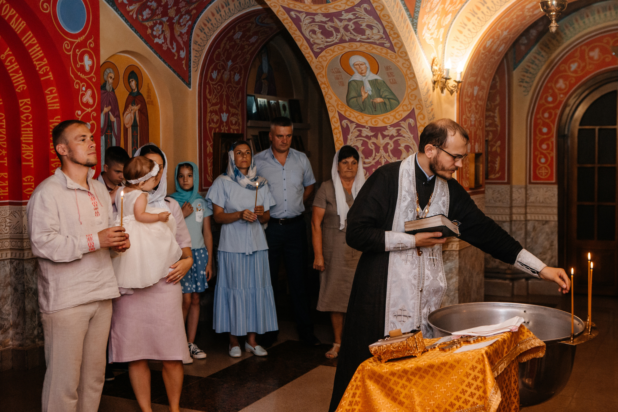 Крещение Василисы. Семейный фотограф в Минске Саша Павлюк