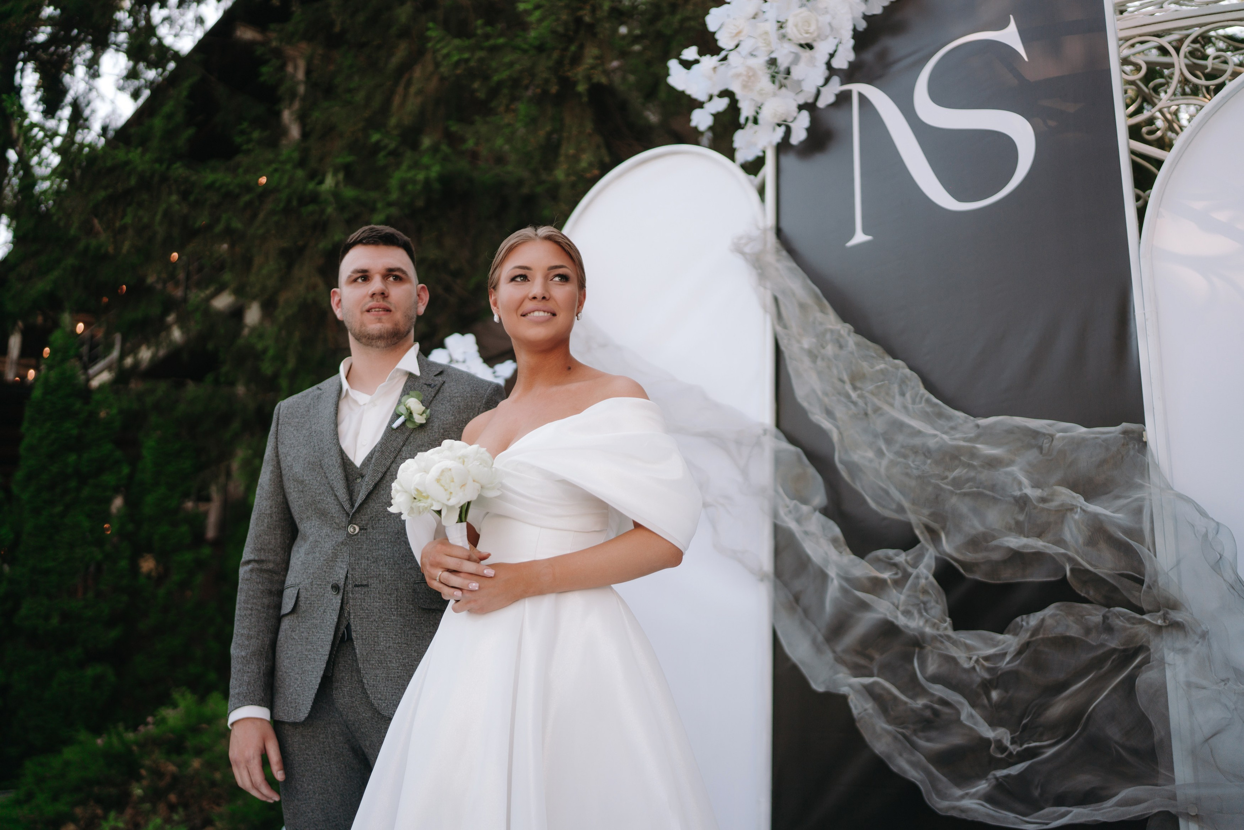 ВЕДУЩИЙ АНДРЕЙ ОГНЕВ, ВИДЕОГРАФ ЭМИЛЬ ВАГАПОВ, БАНКЕТНЫЙ ЗАЛ ВЫСОТА