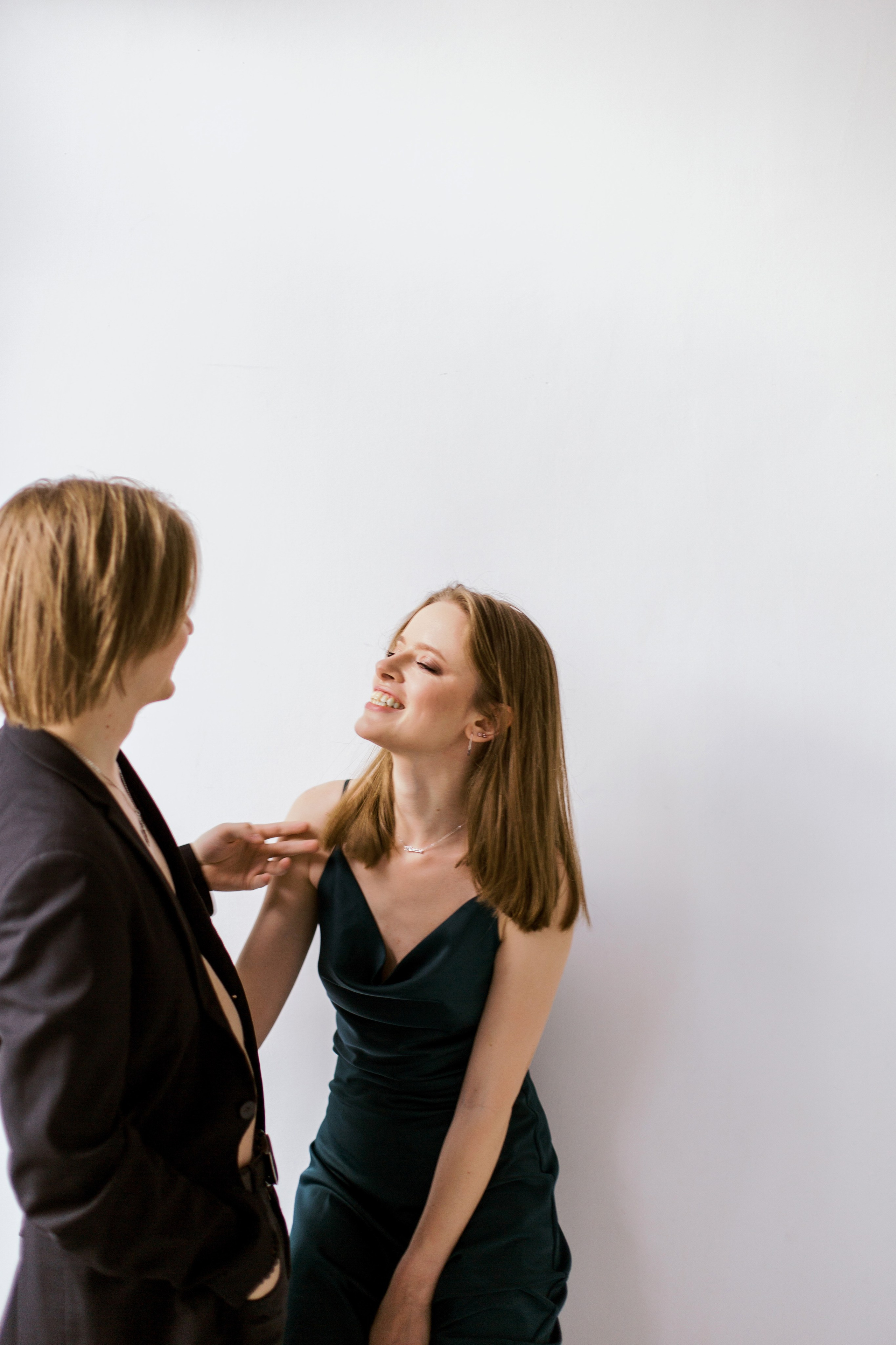 Лавстори в студии. Портреты студия Москва. Модельные тесты. Lovestory студия в Москве. Женсий фотограф