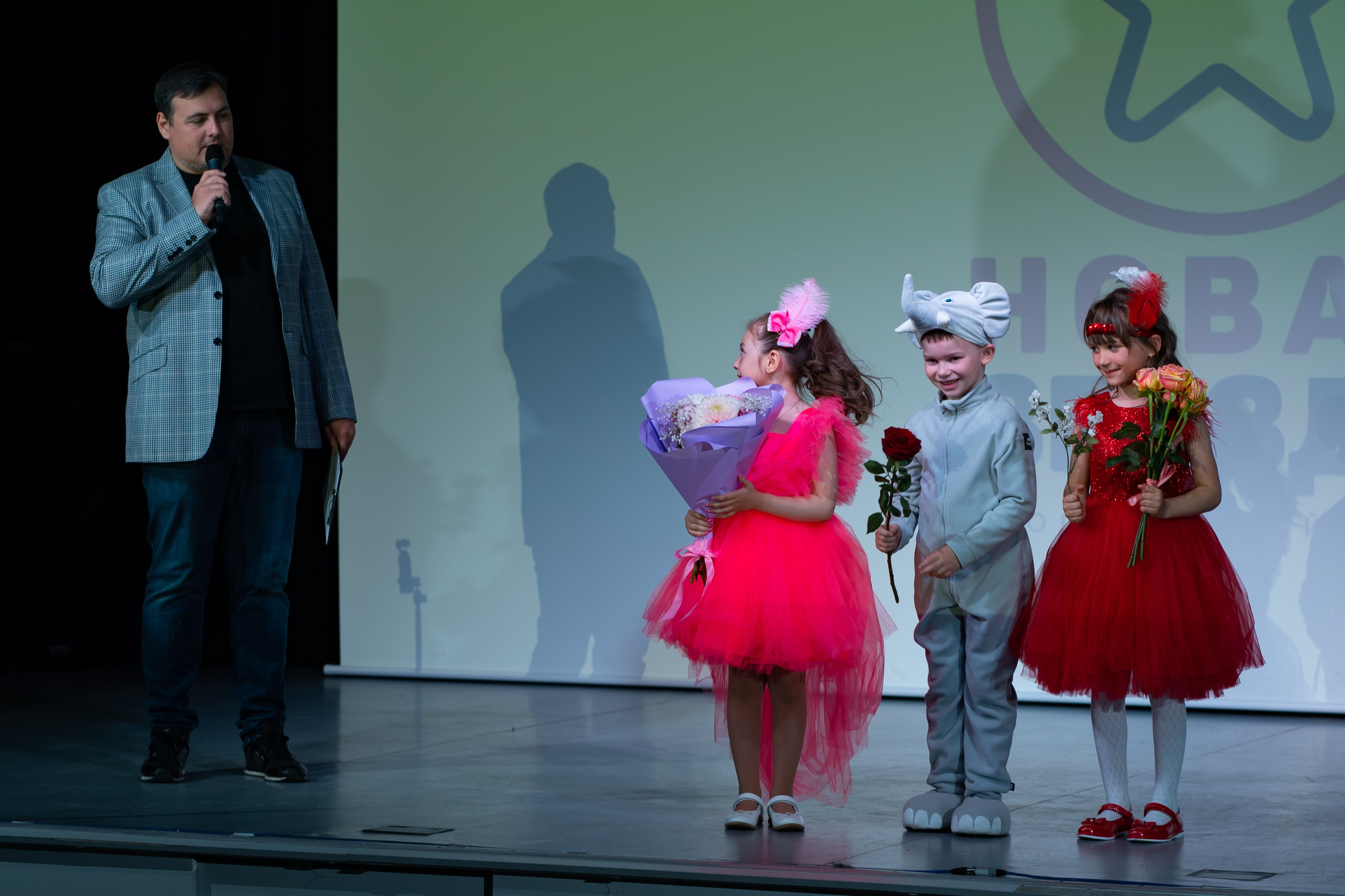 Отчетный концерт продюсерского центра «Новая Звезда». Фото / Видеосъемка в Москве