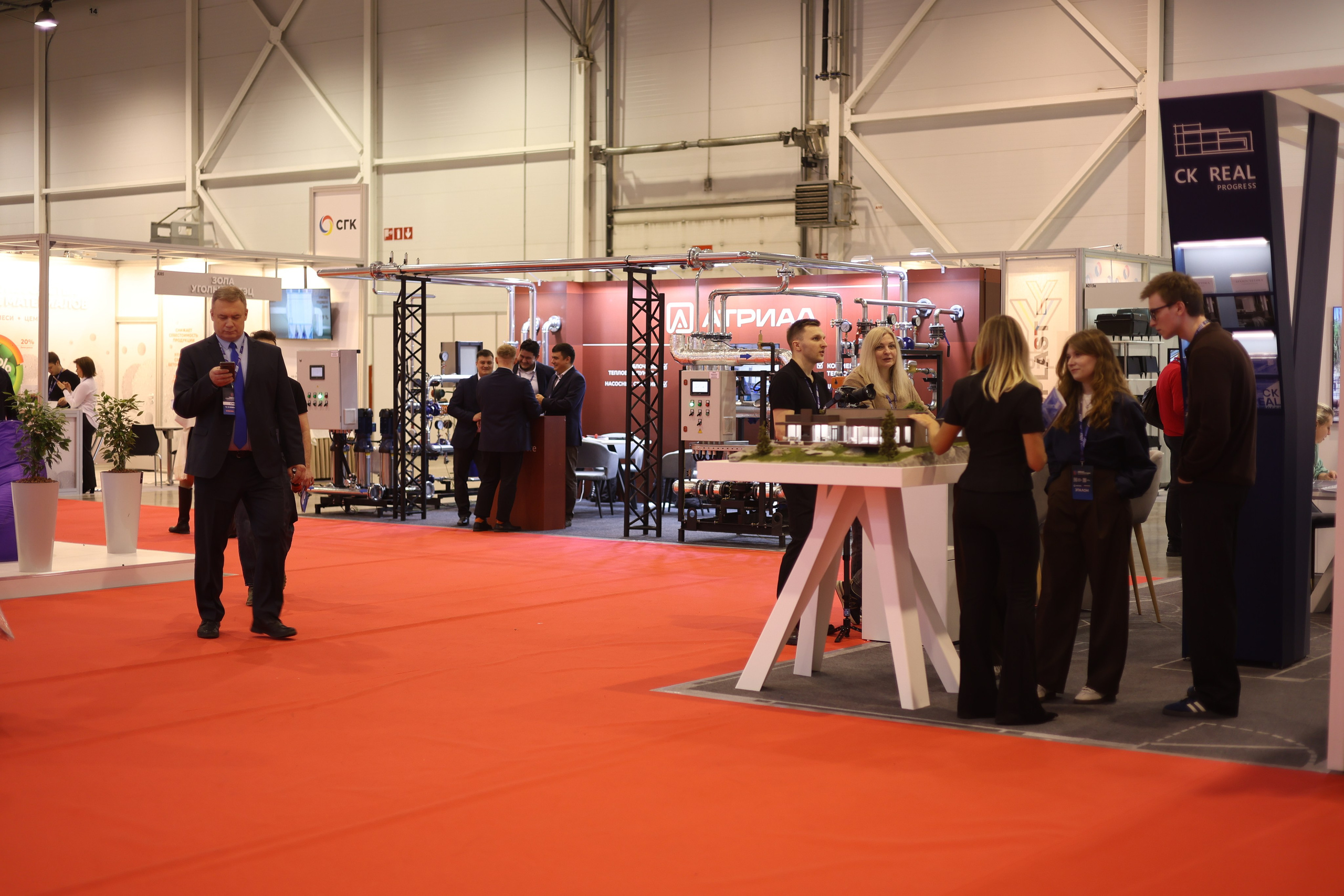 ЭКСПО. Mintonov's Film Studio