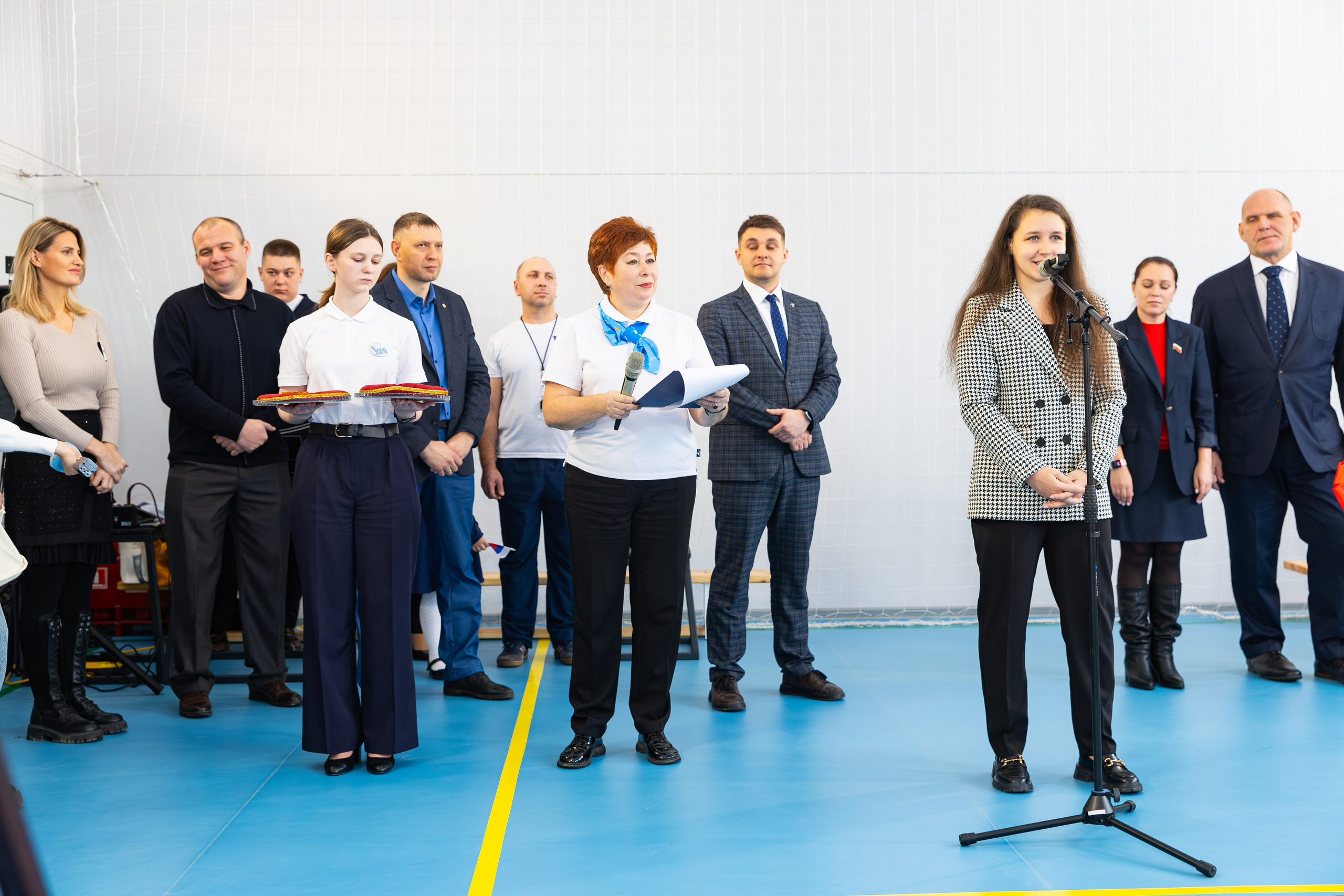 Открытия спортивного зала по вольной борьбе. В школе № 221. Фотограф Александр Поздняков  Новосибирск