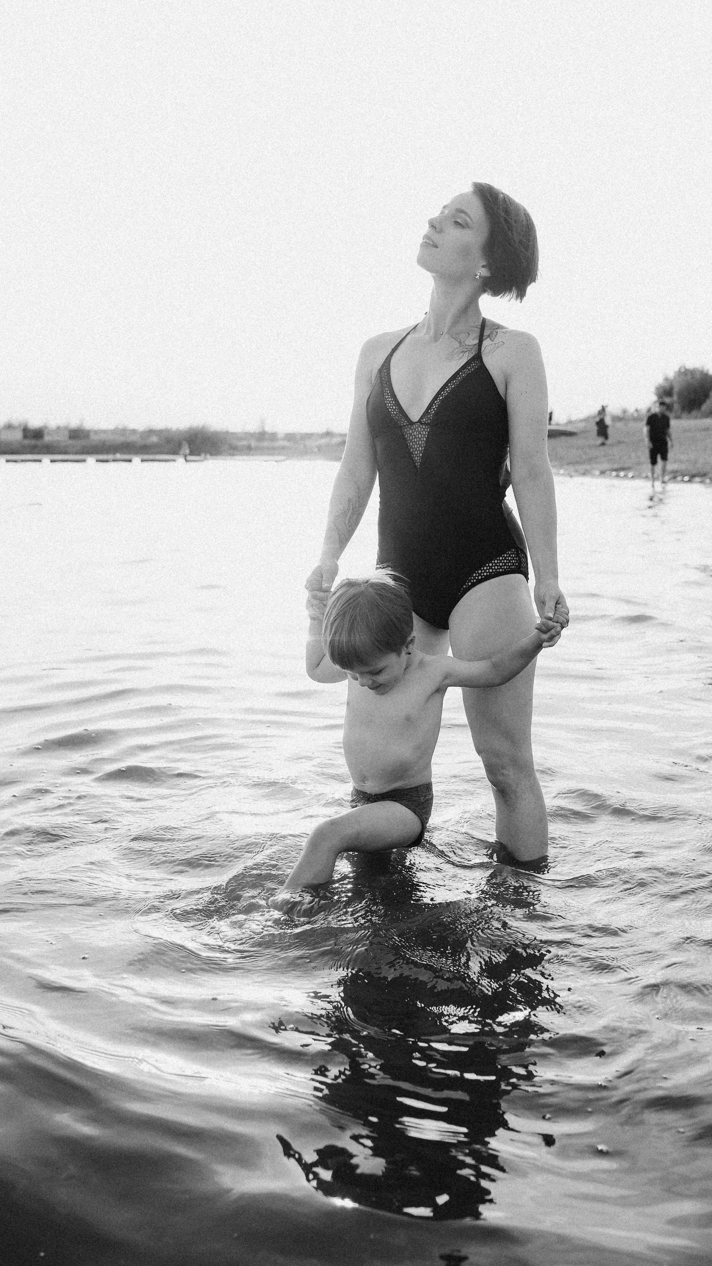 Саша, прогулка на пляже. Семейный и детский фотограф в Ижевске