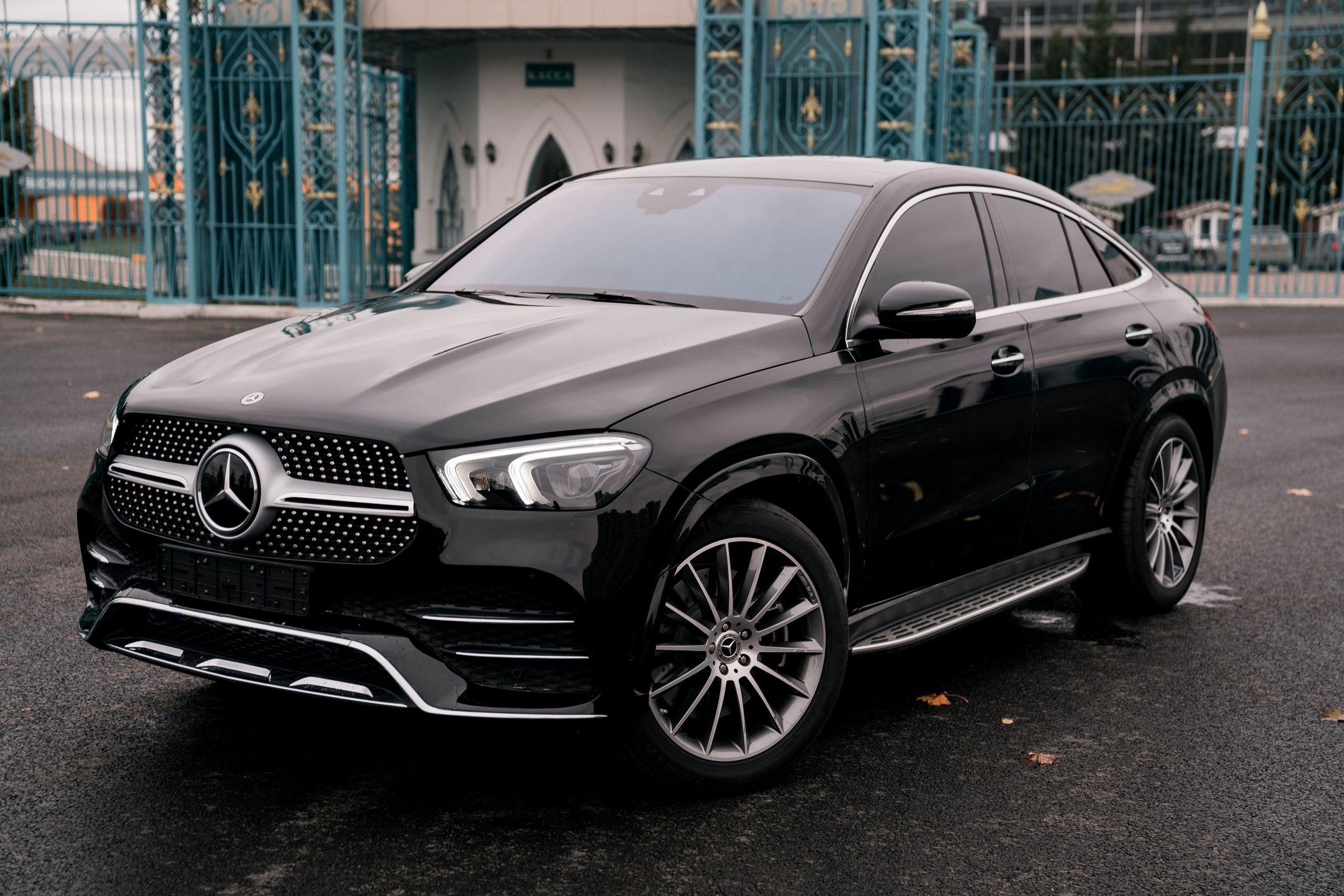 Mercedes-Benz GLE 400D. Идеальные портреты для соцсетей — Фотограф Ленар