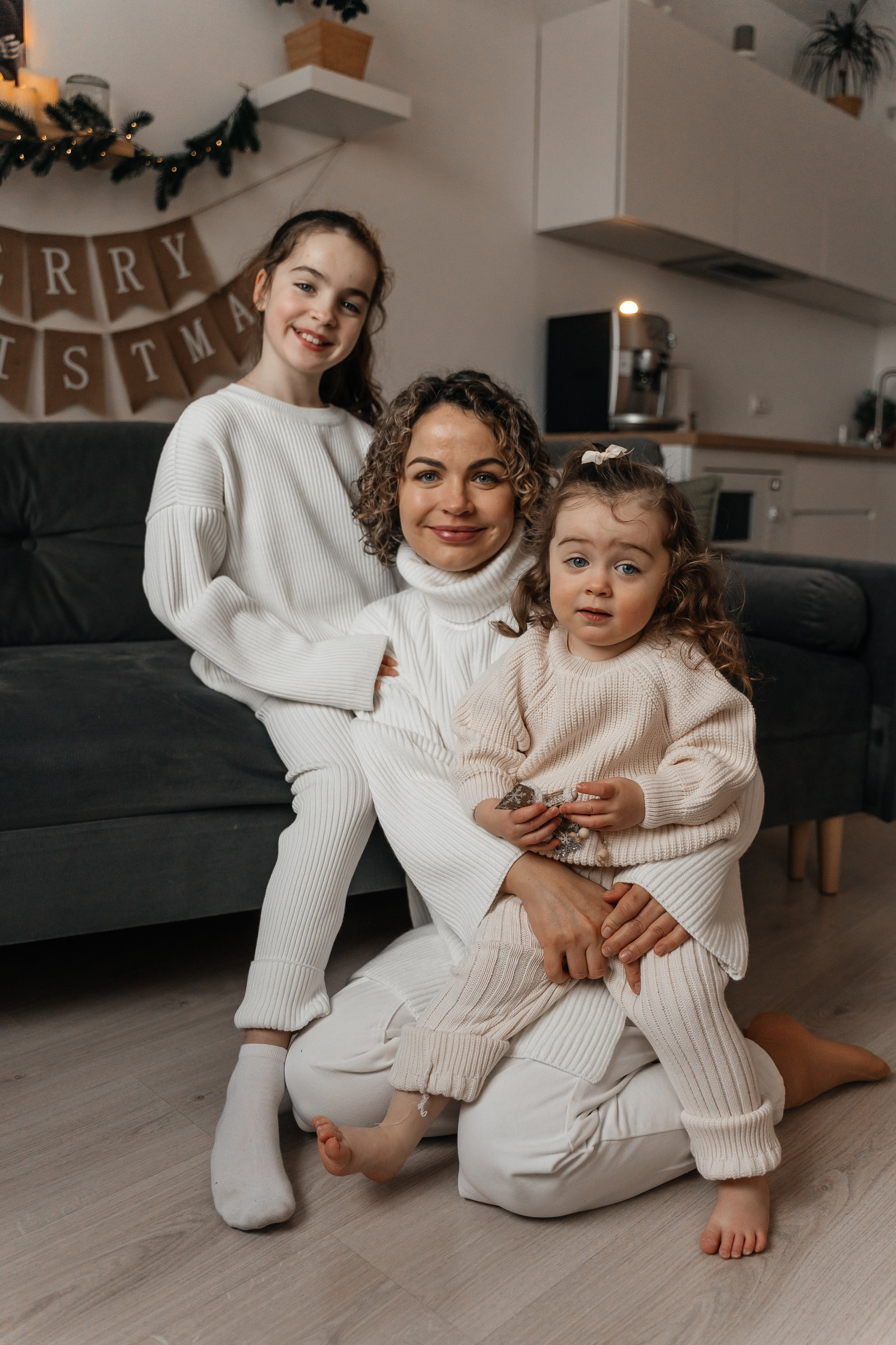 Максим, Катя, Лена и Ева. Волик Мария