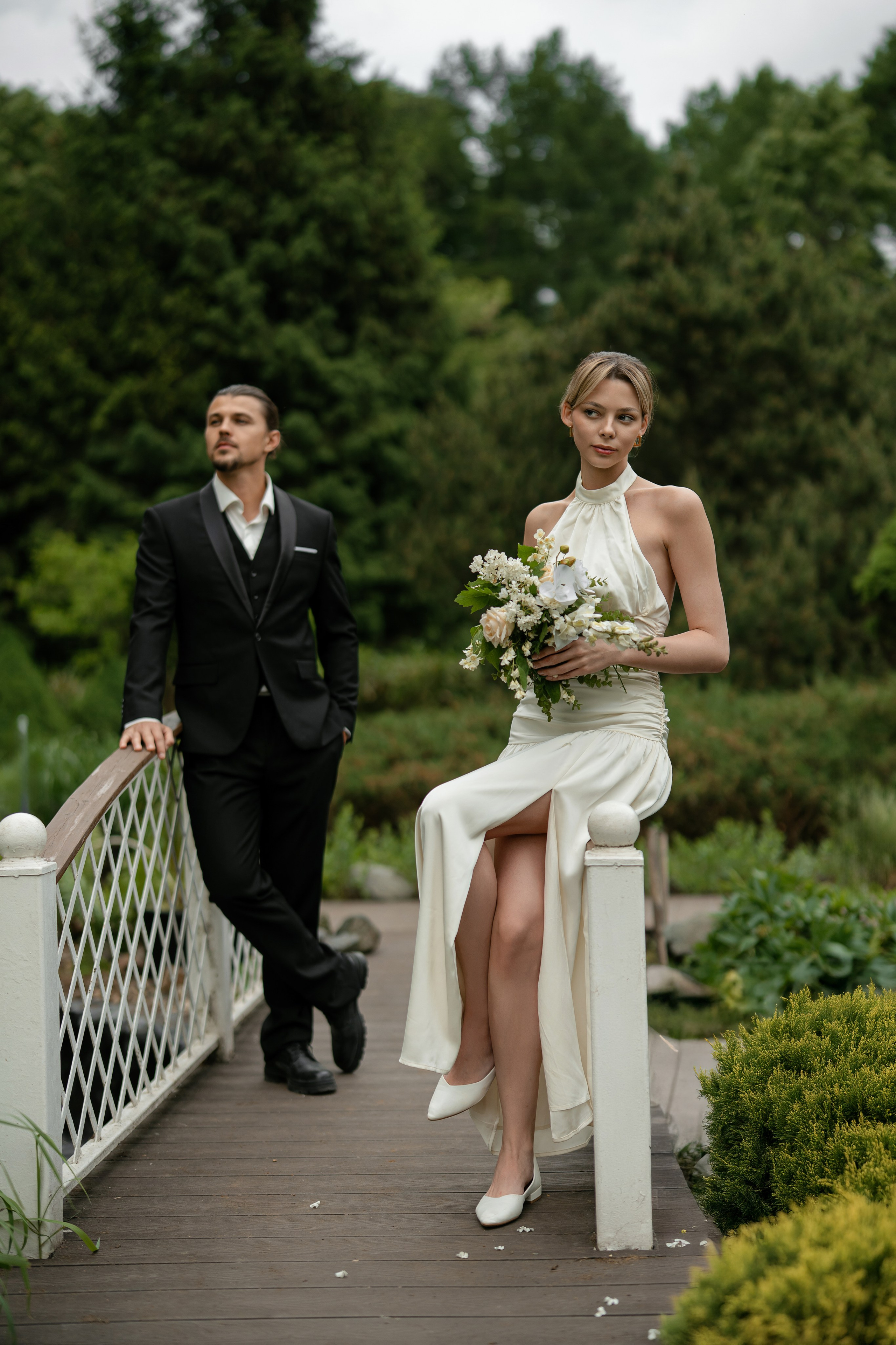 Свадебная прогулка, а парке Сокольники. Фотограф Сергиев Посад / Москва / Дмитров / Дубна