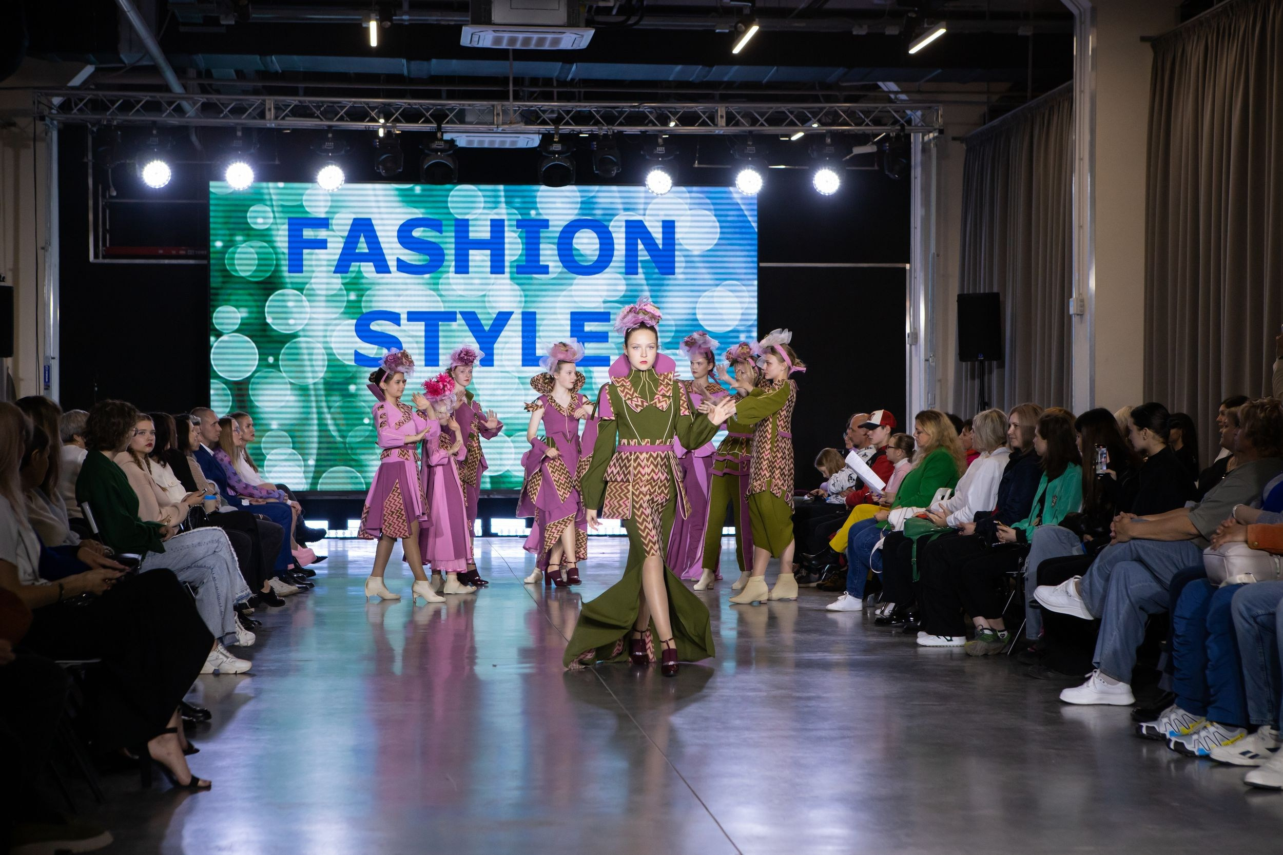 Фестиваль моды и красоты Fashion Style (11 мая 2024). Репортажный фотограф Алексей Пирязев