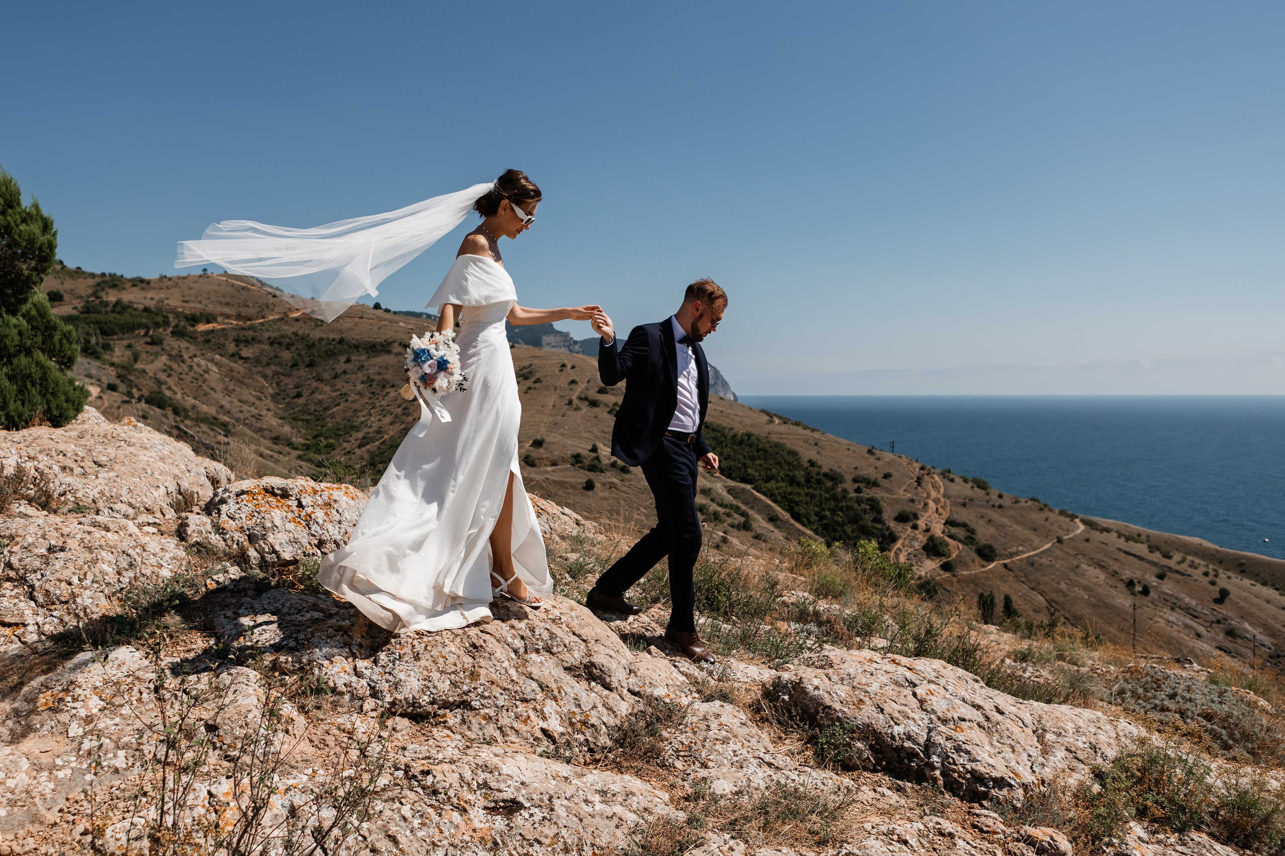 Свадебная съёмка в Балаклаве в крепости Чембало. Свадебный фотограф, фотосъемка в Крыму, Севастополе, Симферополе, Ялте