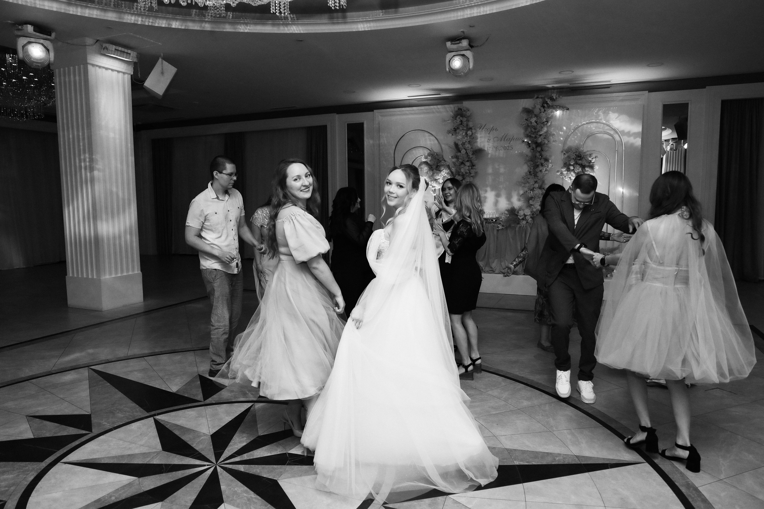 М. + И. Таганский ЗАГС + Речной вокзал и банкет. Семейный и lovestory фотограф в Москве Светлана Коняхина