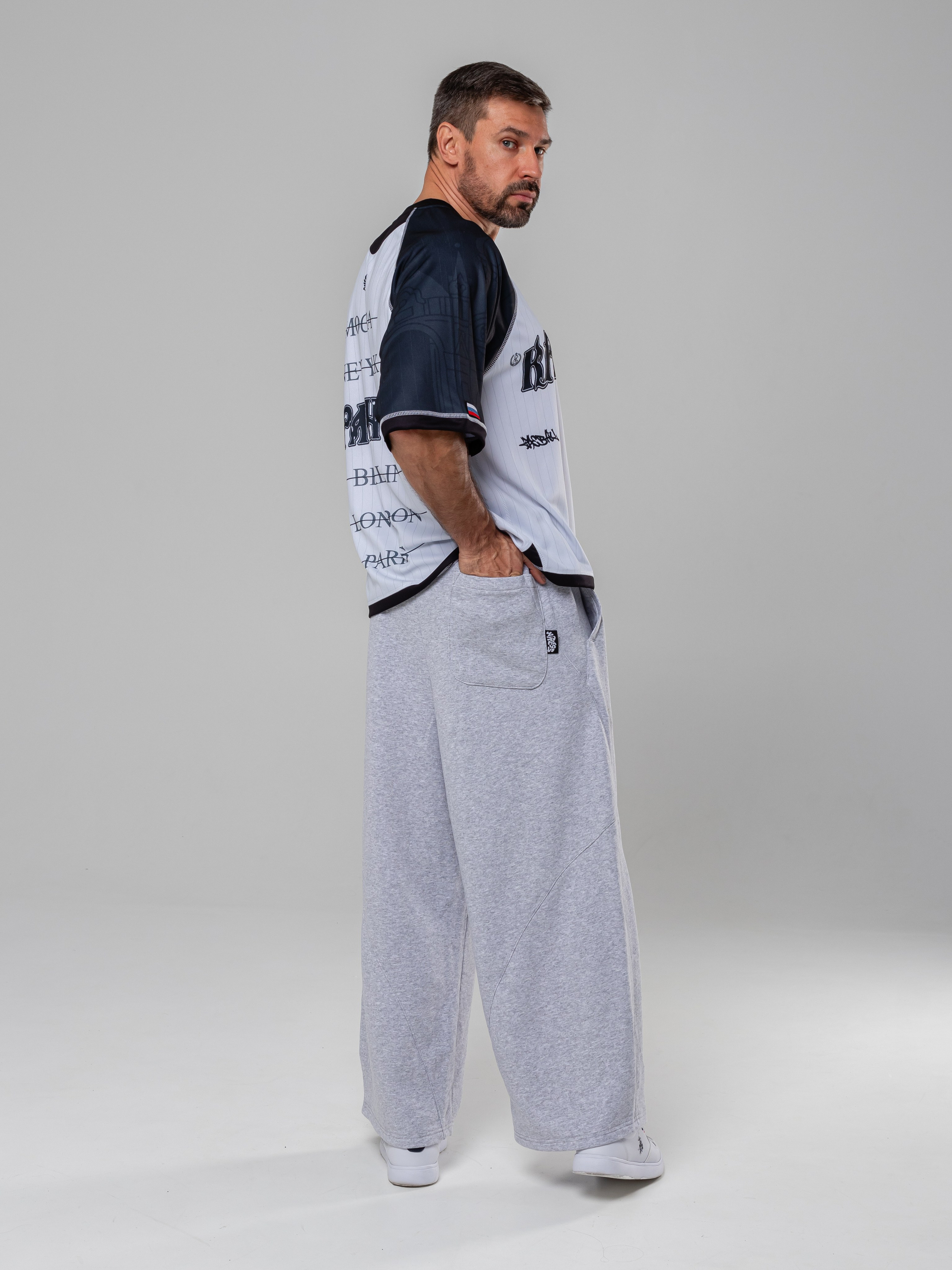 Худи и штаны. Фотограф в Краснодаре Арина Кудряшова