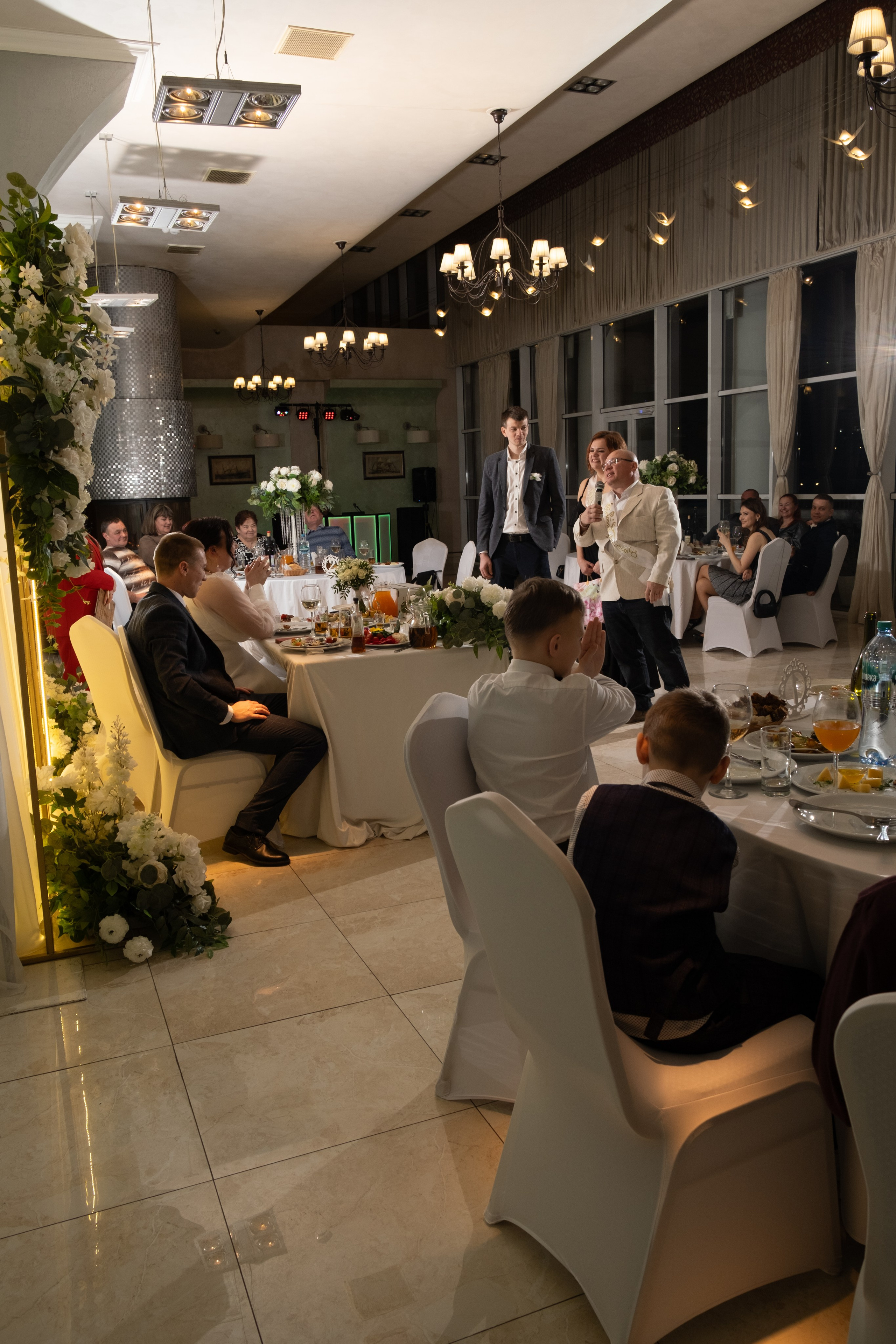 Гостиница Севастополь. Свадебная фотосессия Новый Херсонес. Профессиональная фотосъемка в Крыму. Натуральные эмоции и живые кадры. Забронируйте дату прямо сейчас!