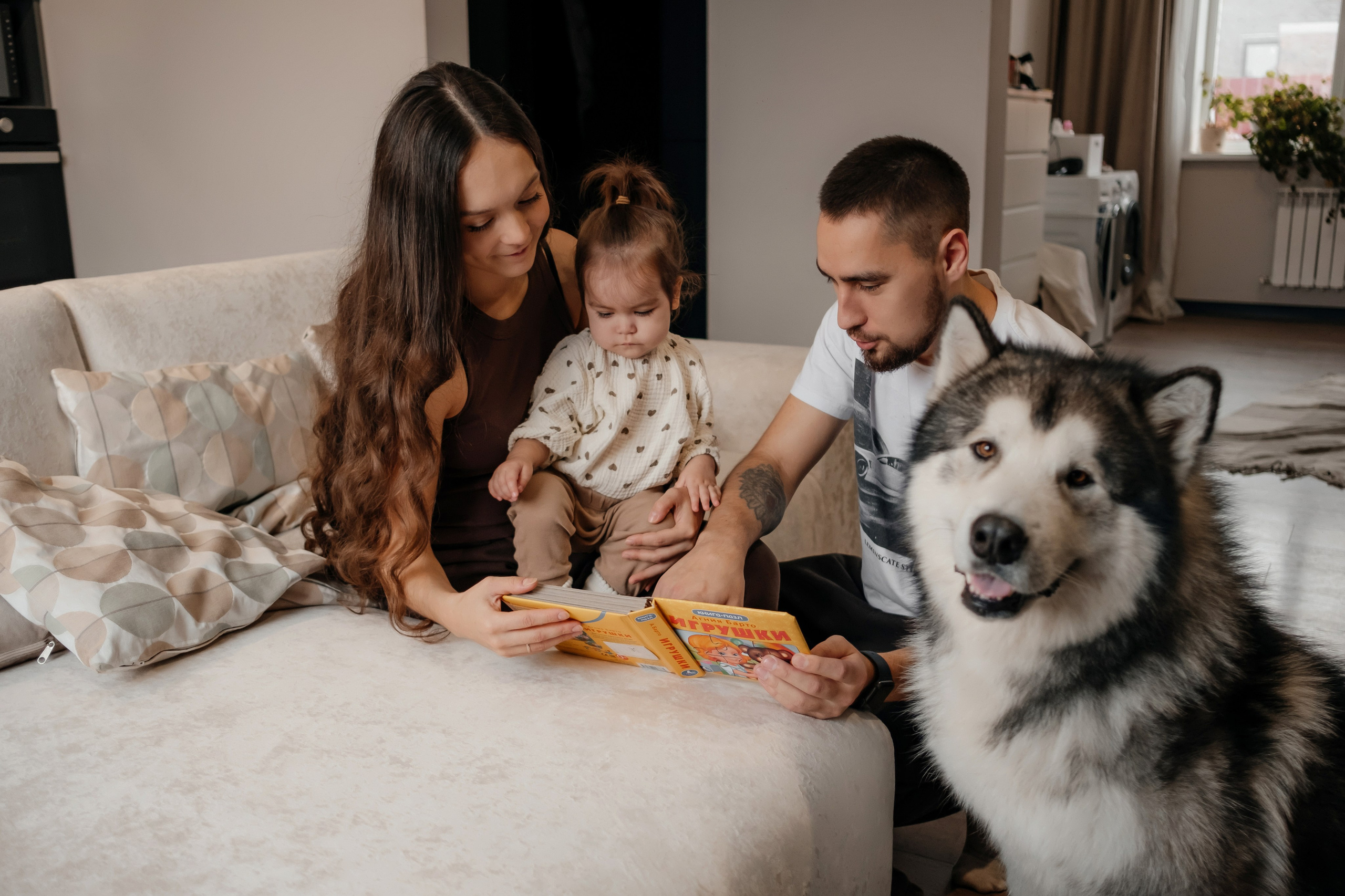 Катя, Саша и Еся | домашняя съемка. Фотограф в Новосибирске Диана Ильиных