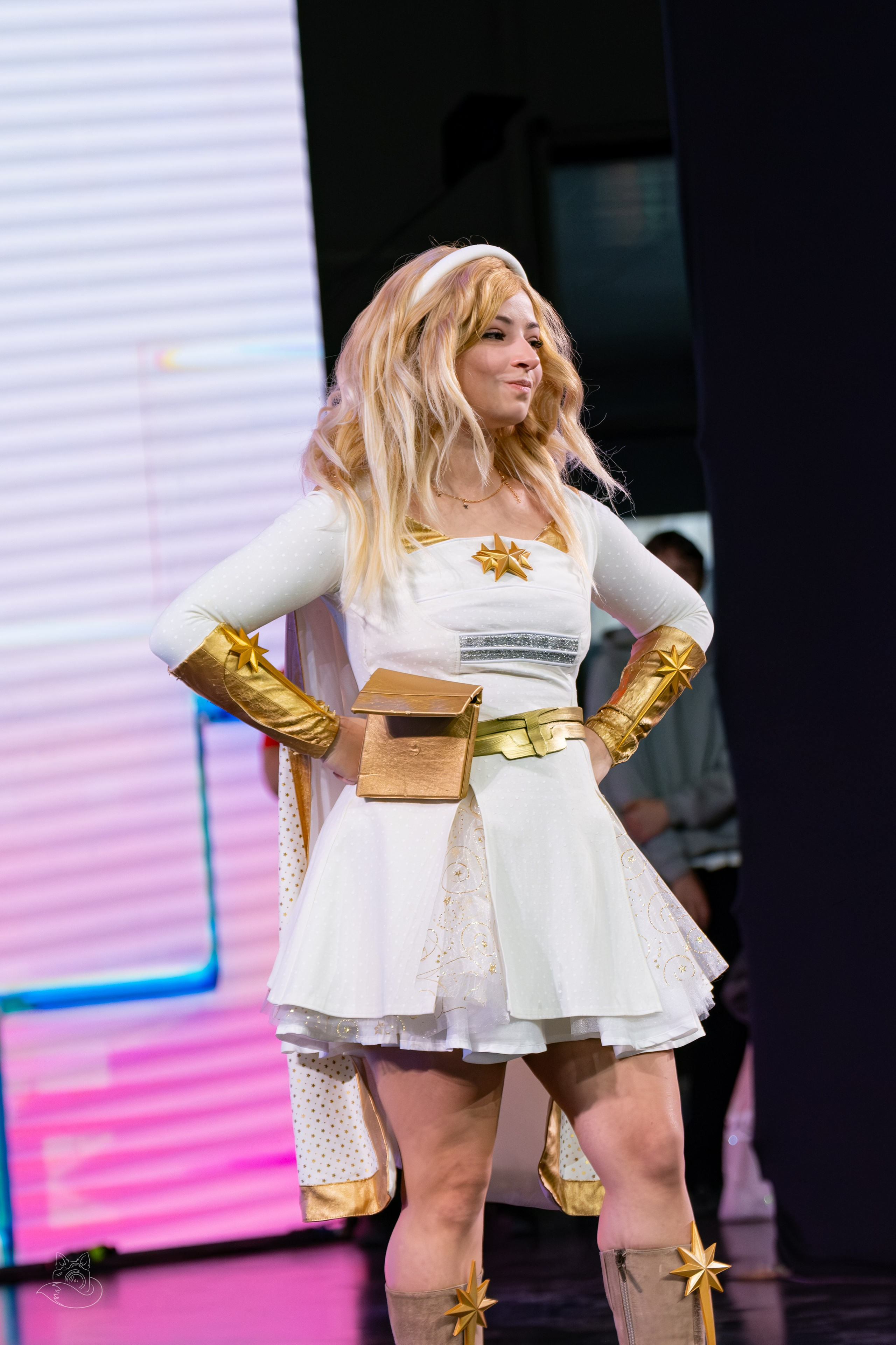 Сцена РЭД ЭКСПО 2024. Косплей фотограф