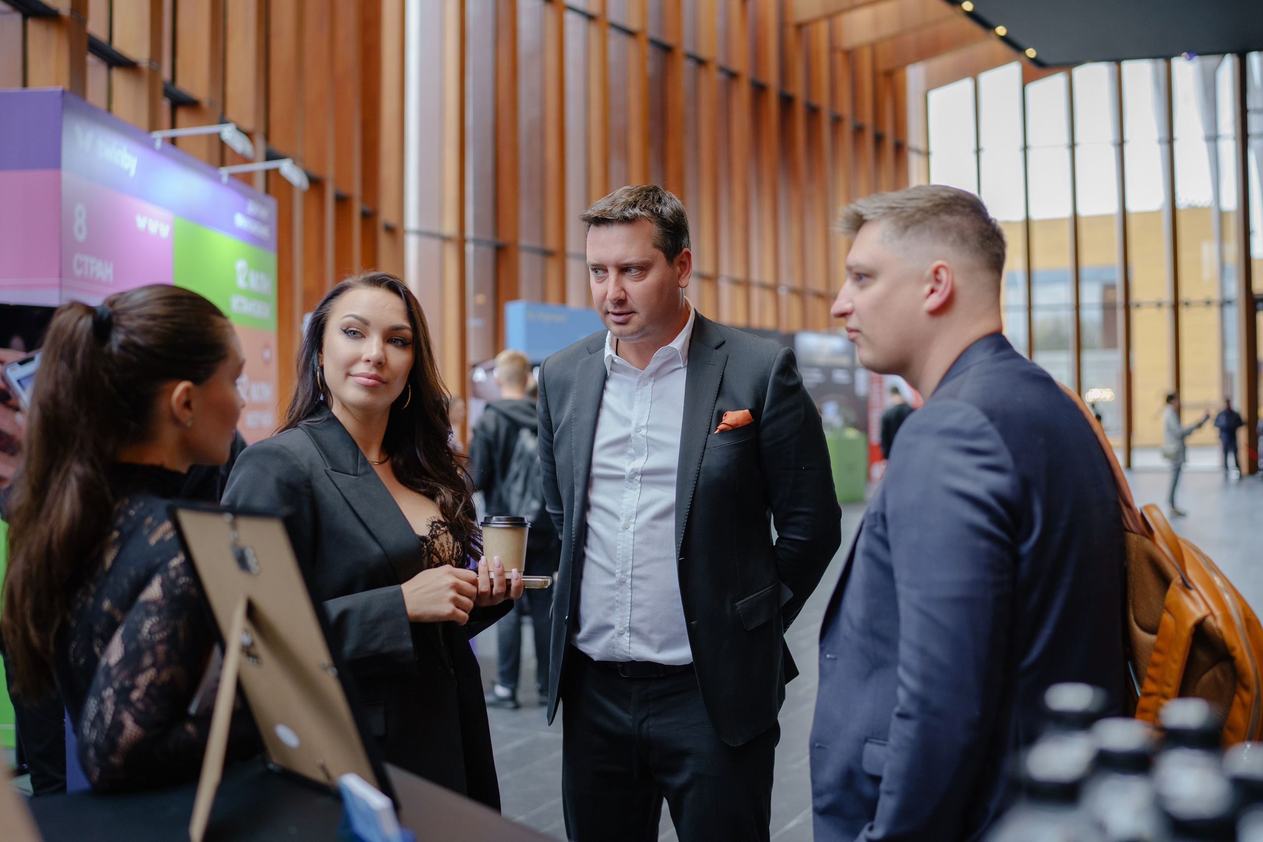 Фотограф репортажный на конференцию/форум в Москве. Репортажный фотограф в Москве Саша Дружинина