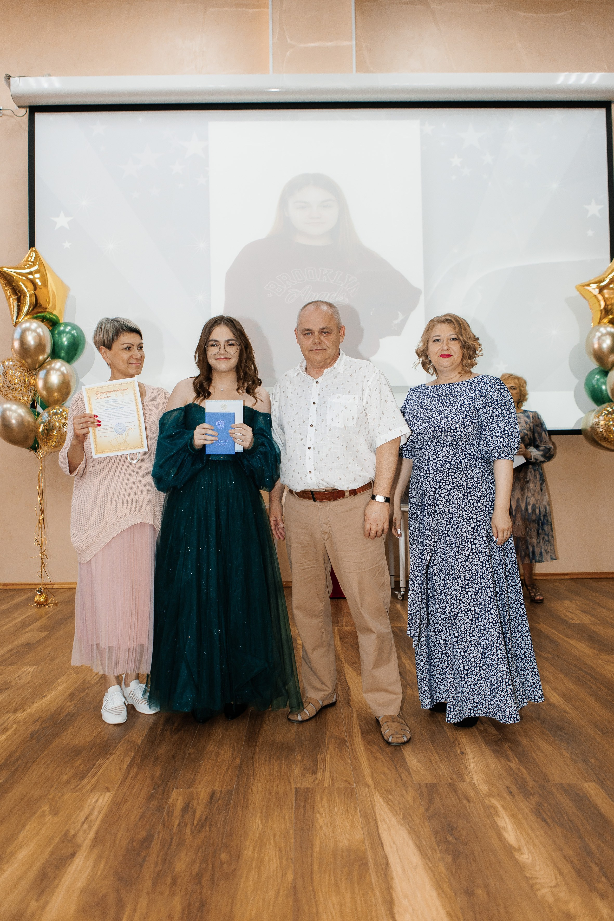 Выпускной Гимназия 12 2024 г. Свадебный и портретный Фотограф в Липецке Дмитрий Котюков