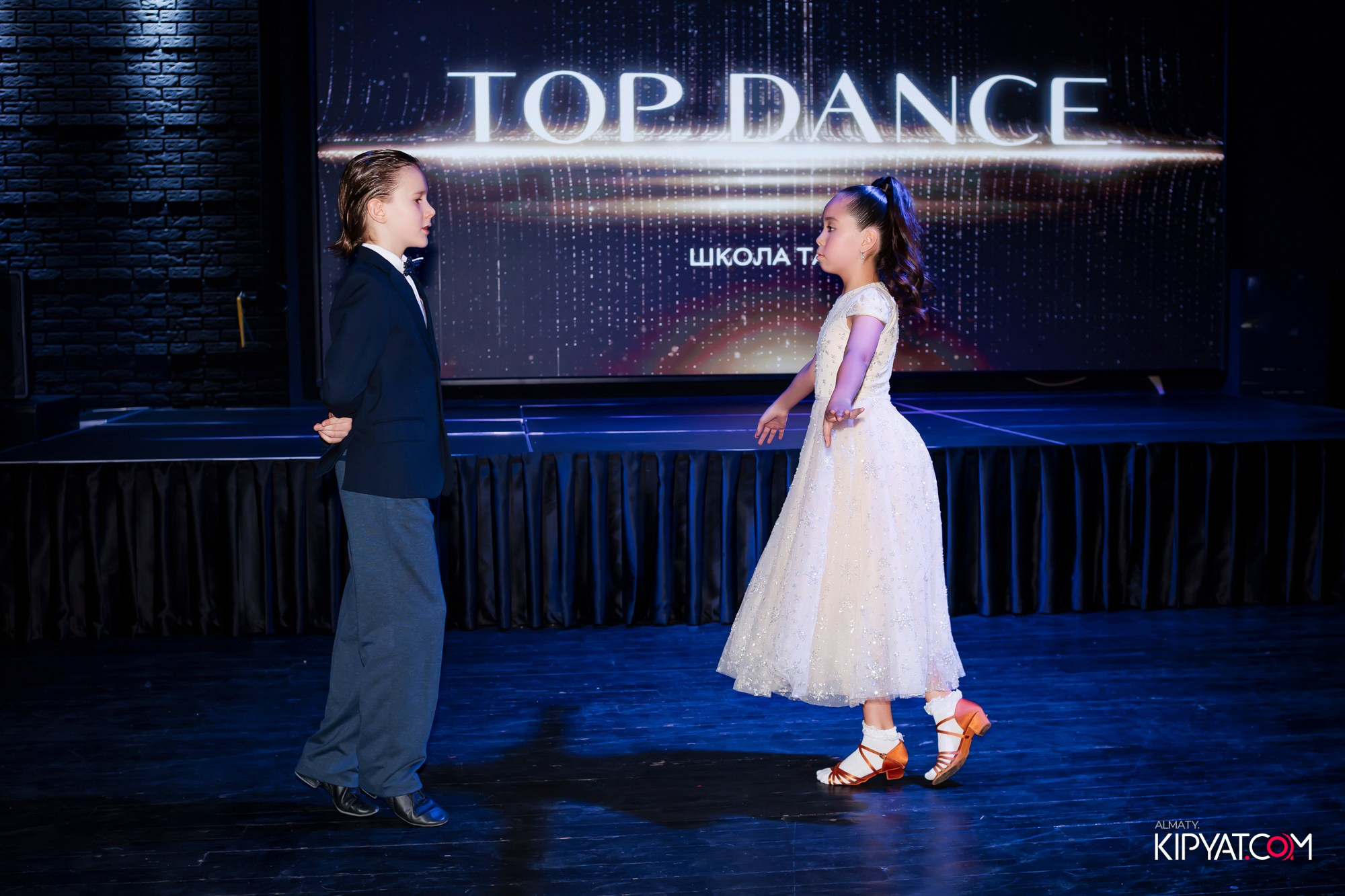 НОВОГОДНИЙ КОНЦЕРТ ШКОЛЫ ТАНЦА TOP DANCE. КИПЯТКОМ АЛМАТЫ! Фотосъемка мероприятий в Алматы