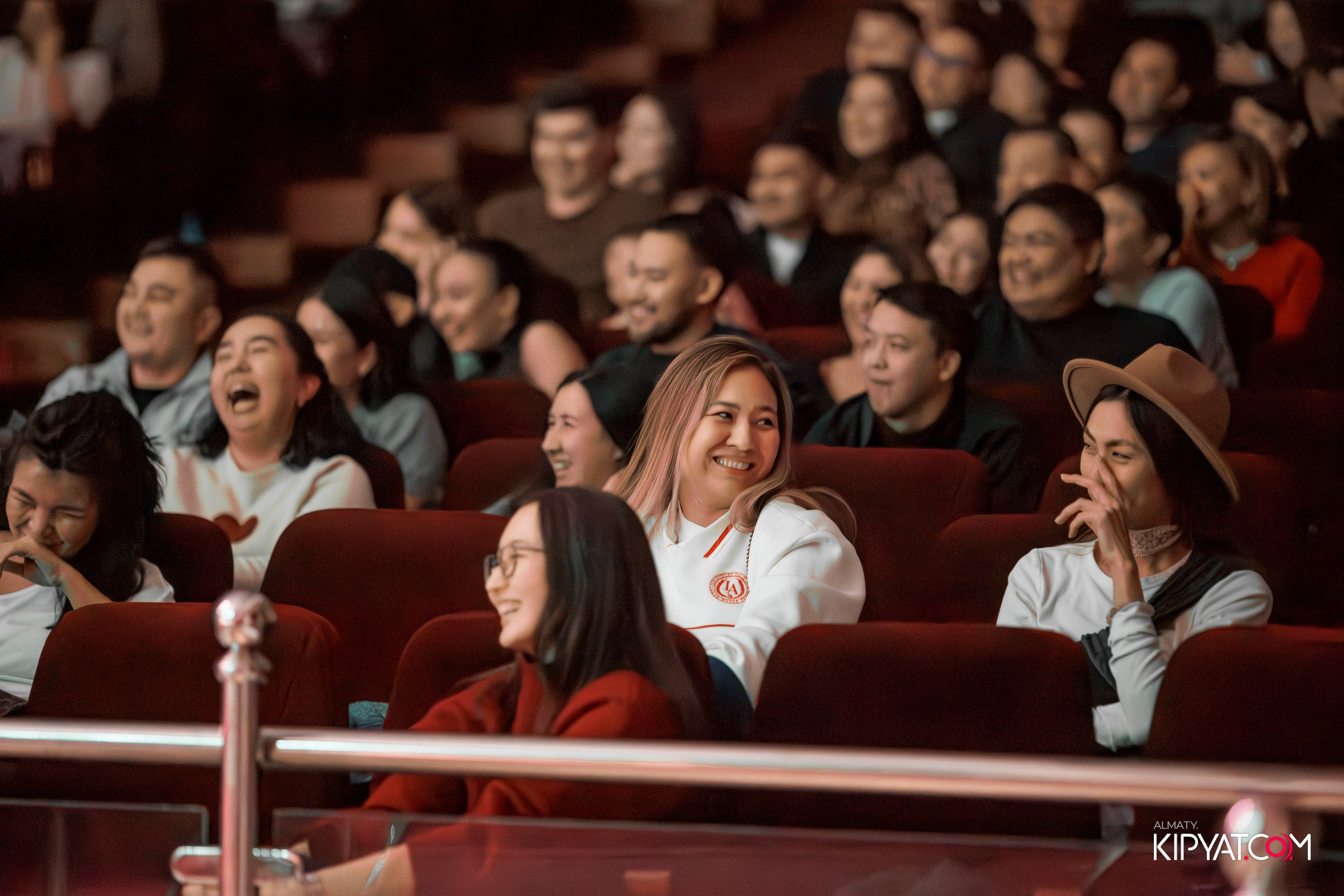 STAND UP КОНЦЕРТ АЛЕКСАНДА МЕРКУЛЬ. КИПЯТКОМ АЛМАТЫ! Фотосъемка мероприятий в Алматы