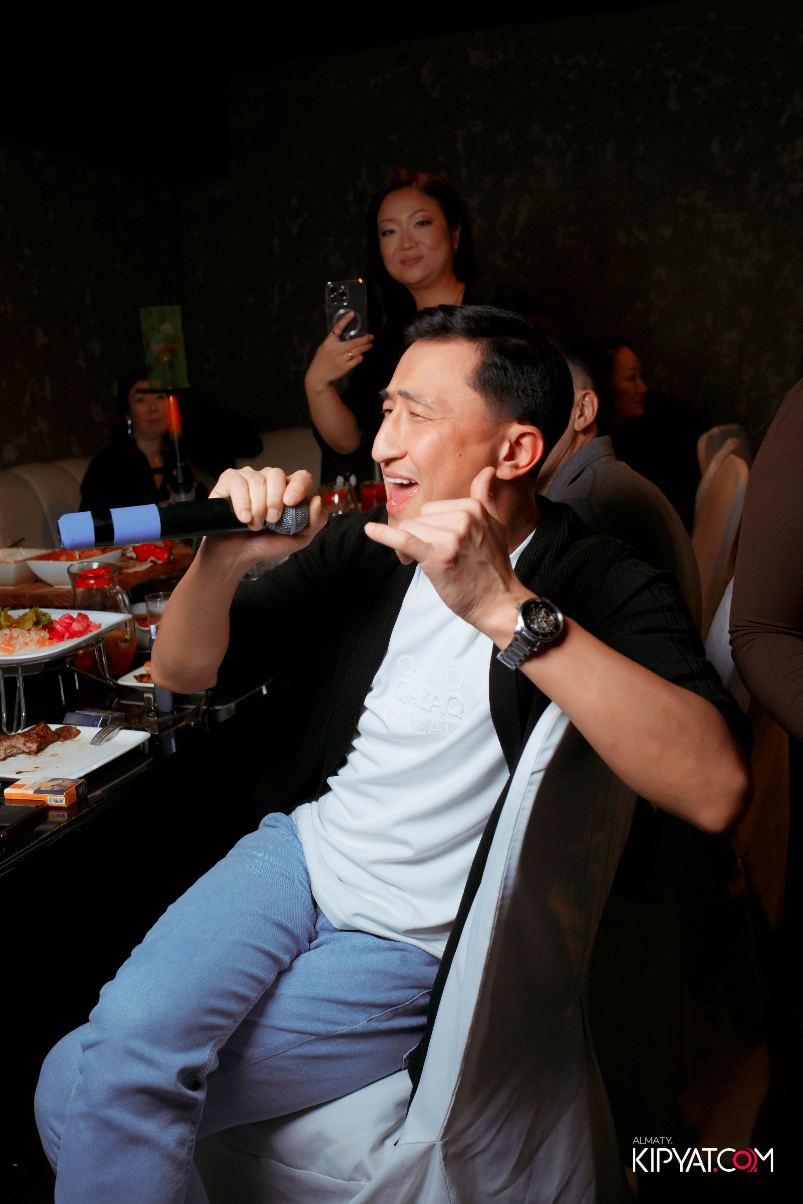 МУЗЫКАЛЬНОЕ ЛОТО В HIT RETRO. КИПЯТКОМ АЛМАТЫ! Фотосъемка мероприятий в Алматы