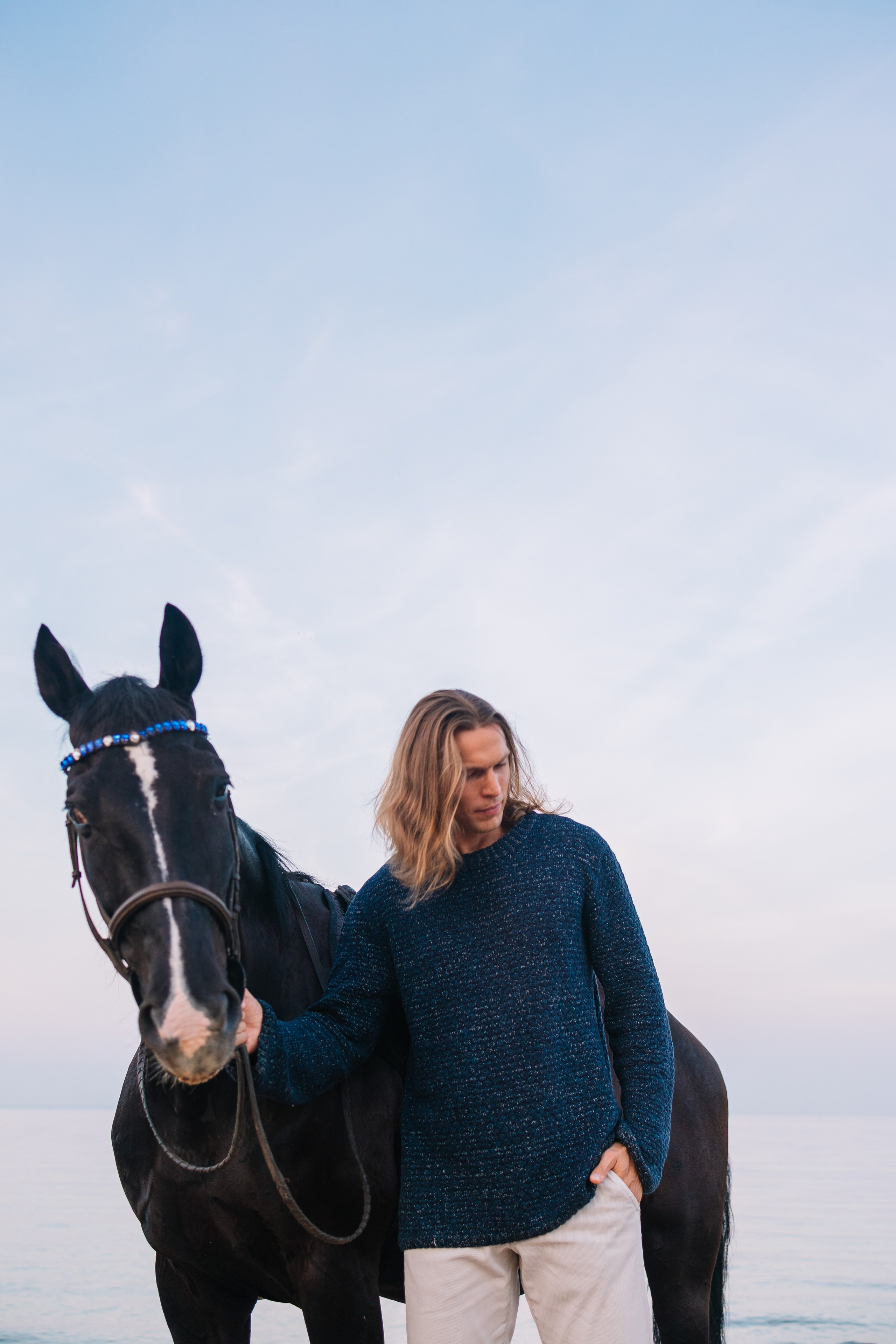 Прогулка с лошадьми на пляже. Свадебный фотограф Санкт-Петербург — Юлия Малькова