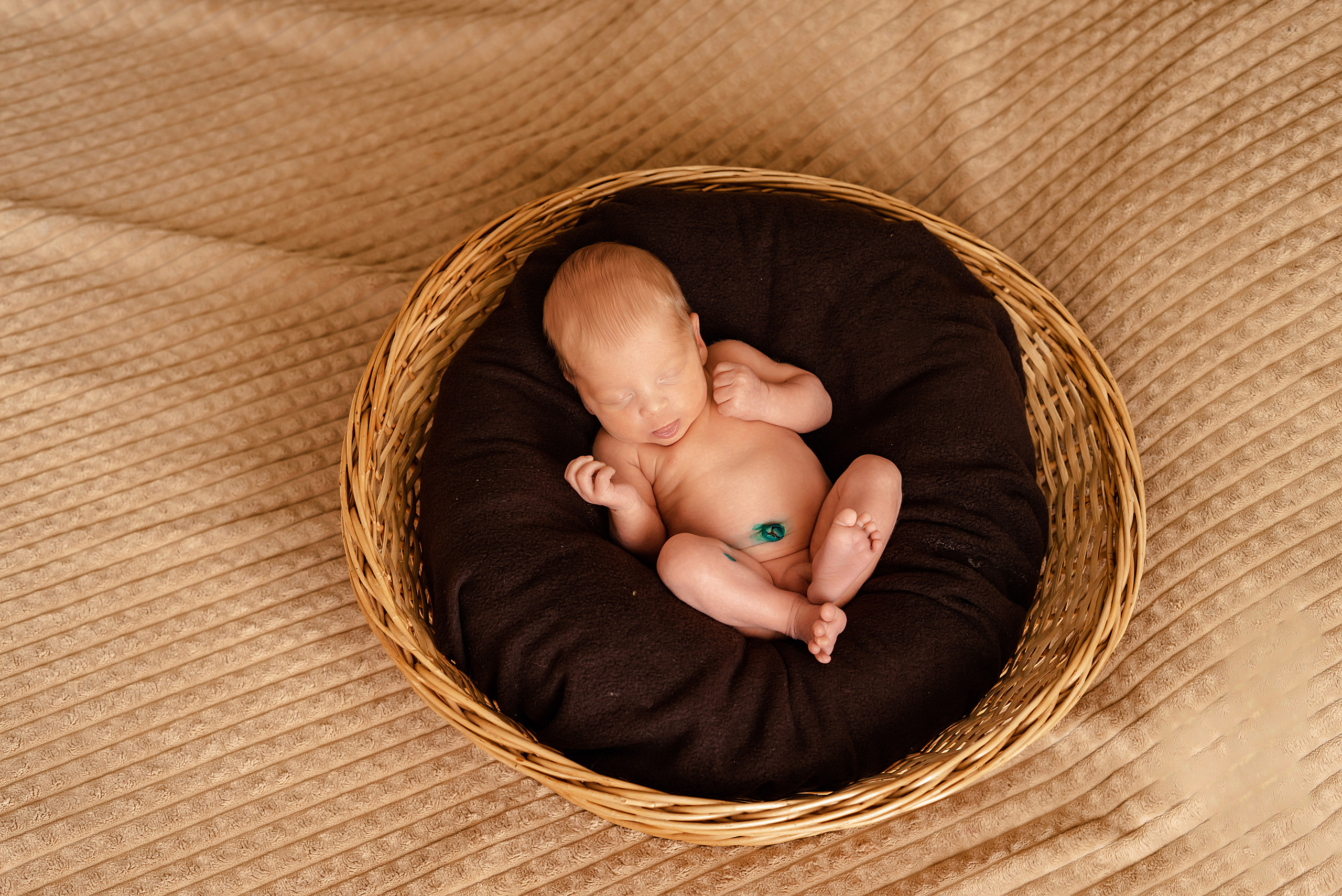 Newborn. Семейный и детский фотограф в Екатеринбурге и НевьянскеТимурова Алина