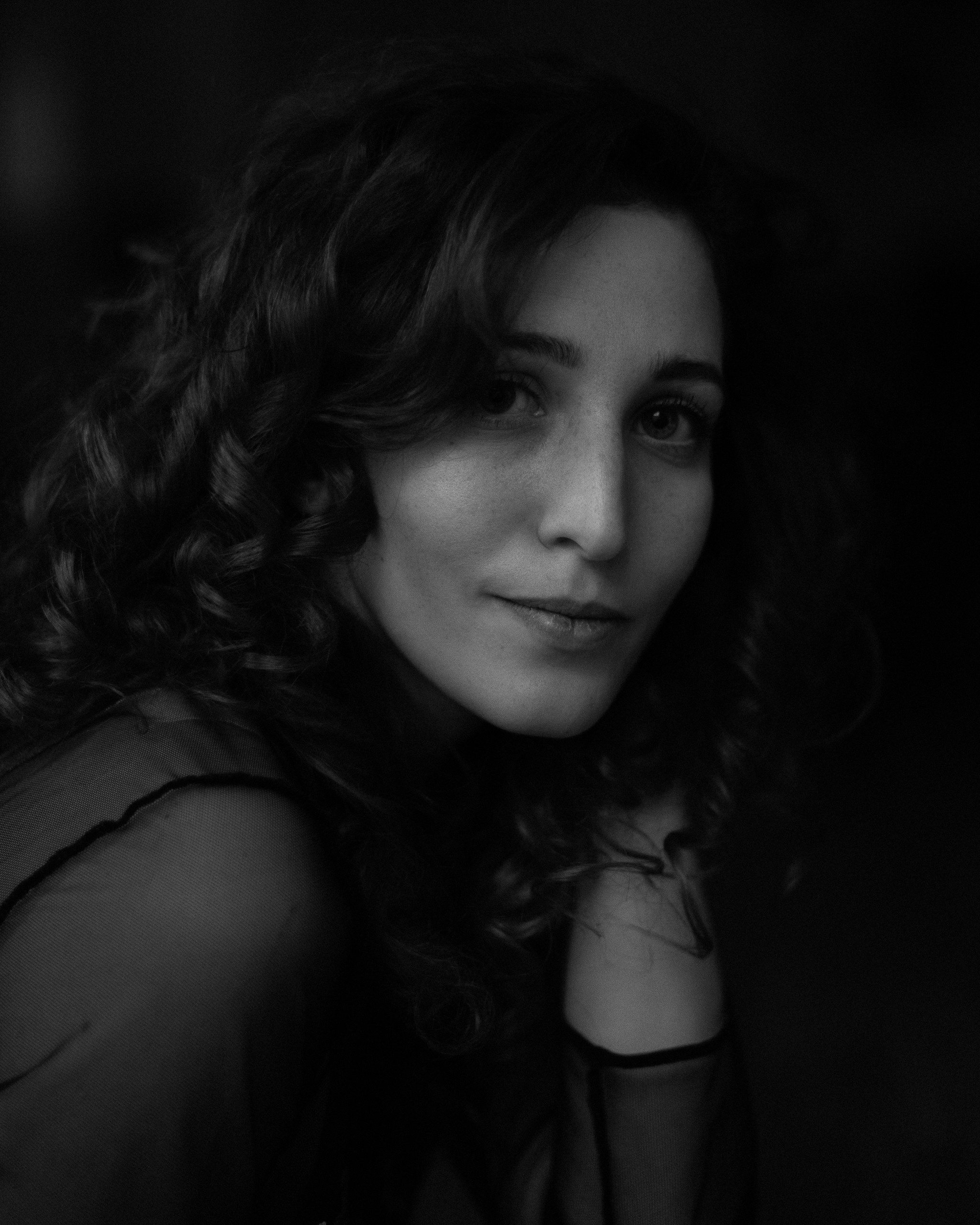 Творческая съемка женского портрета. Портретный фотограф Белград Матвей Кармаков