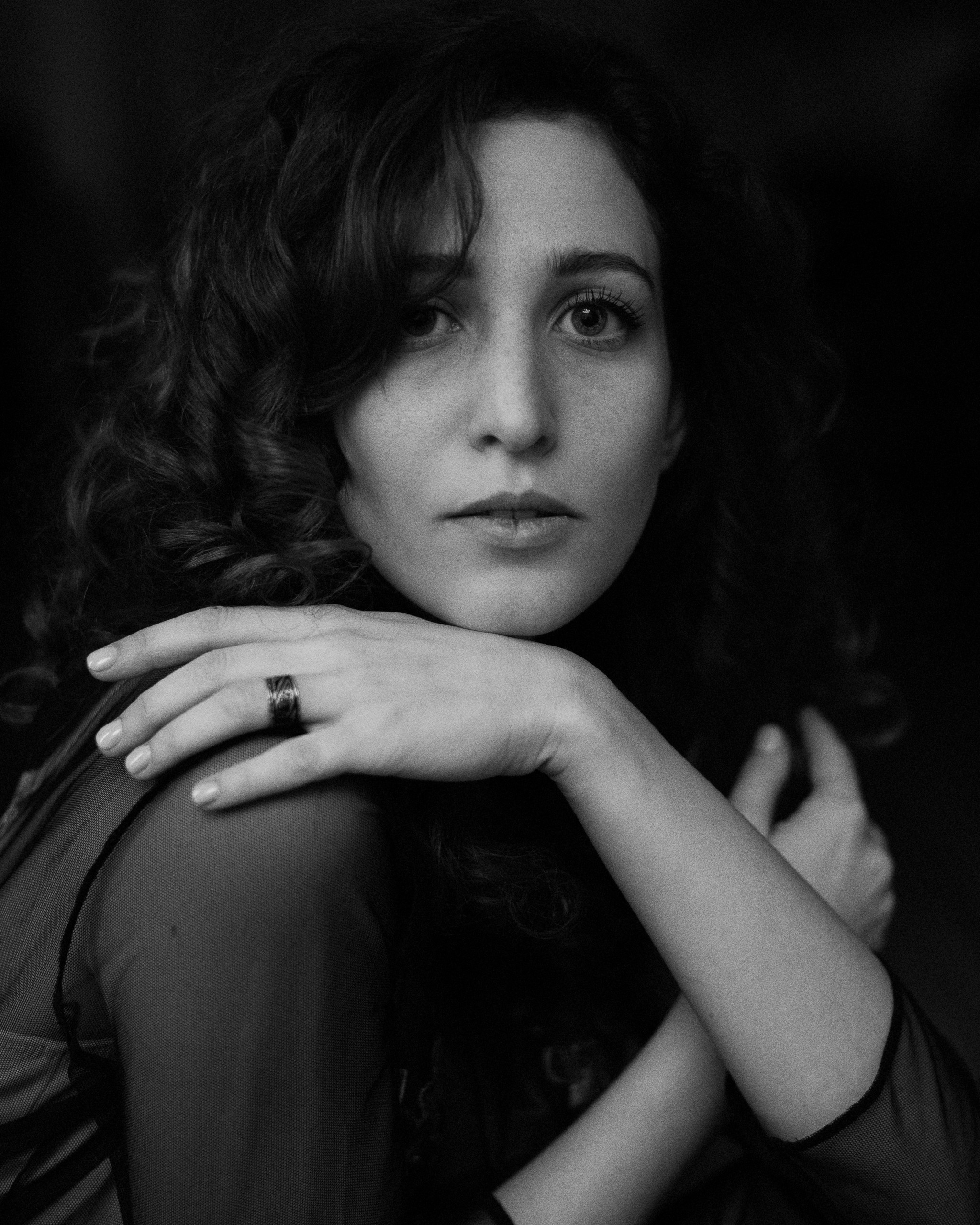 Творческая съемка женского портрета. Портретный фотограф Белград Матвей Кармаков