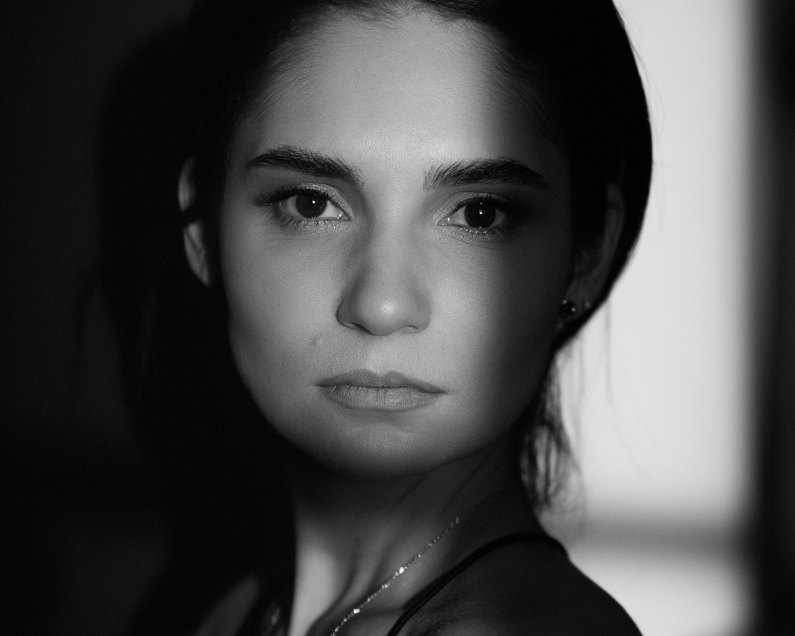 Частная съемка женского портрета. Портретный фотограф Белград Матвей Кармаков