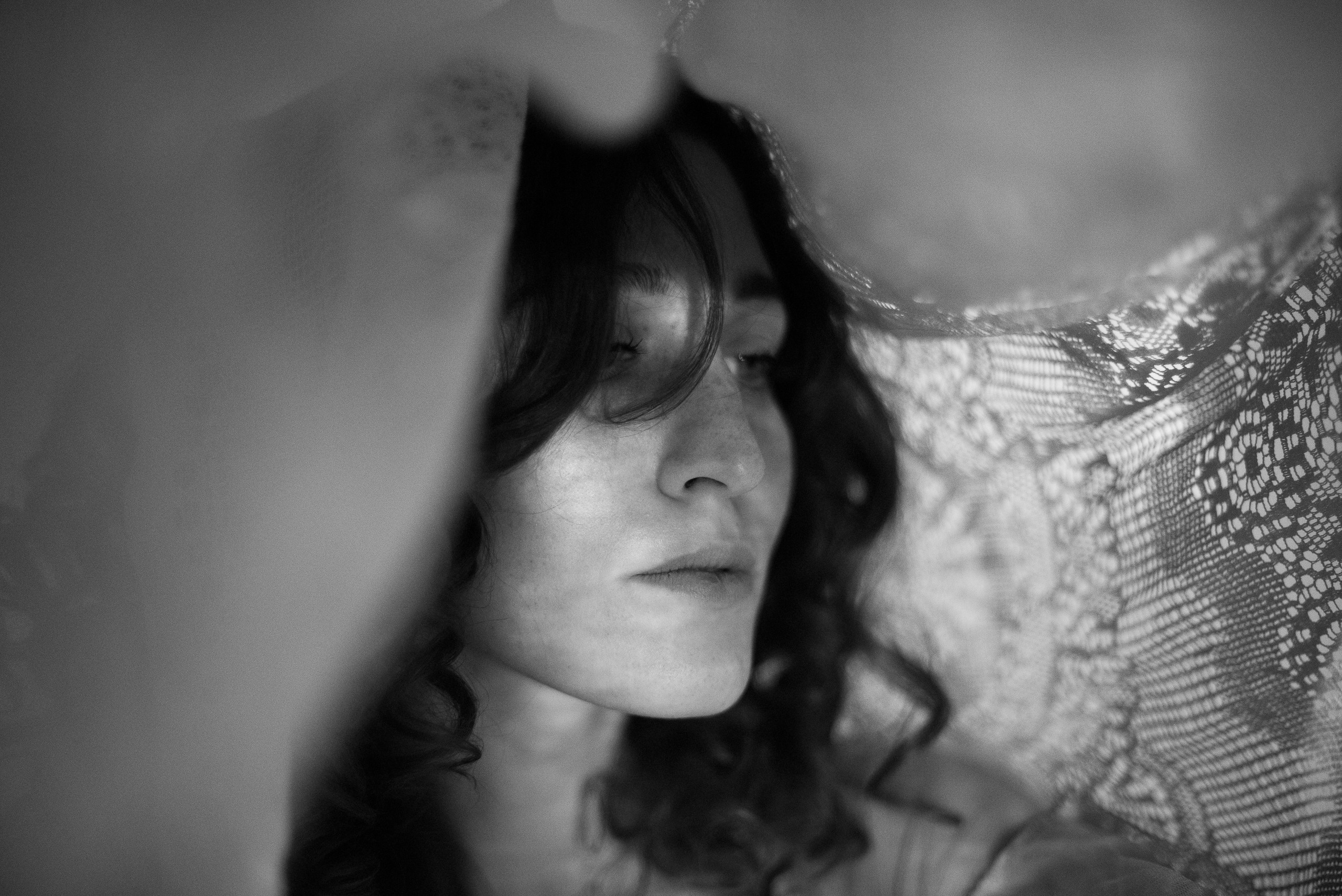 Творческая съемка женского портрета. Портретный фотограф Белград Матвей Кармаков