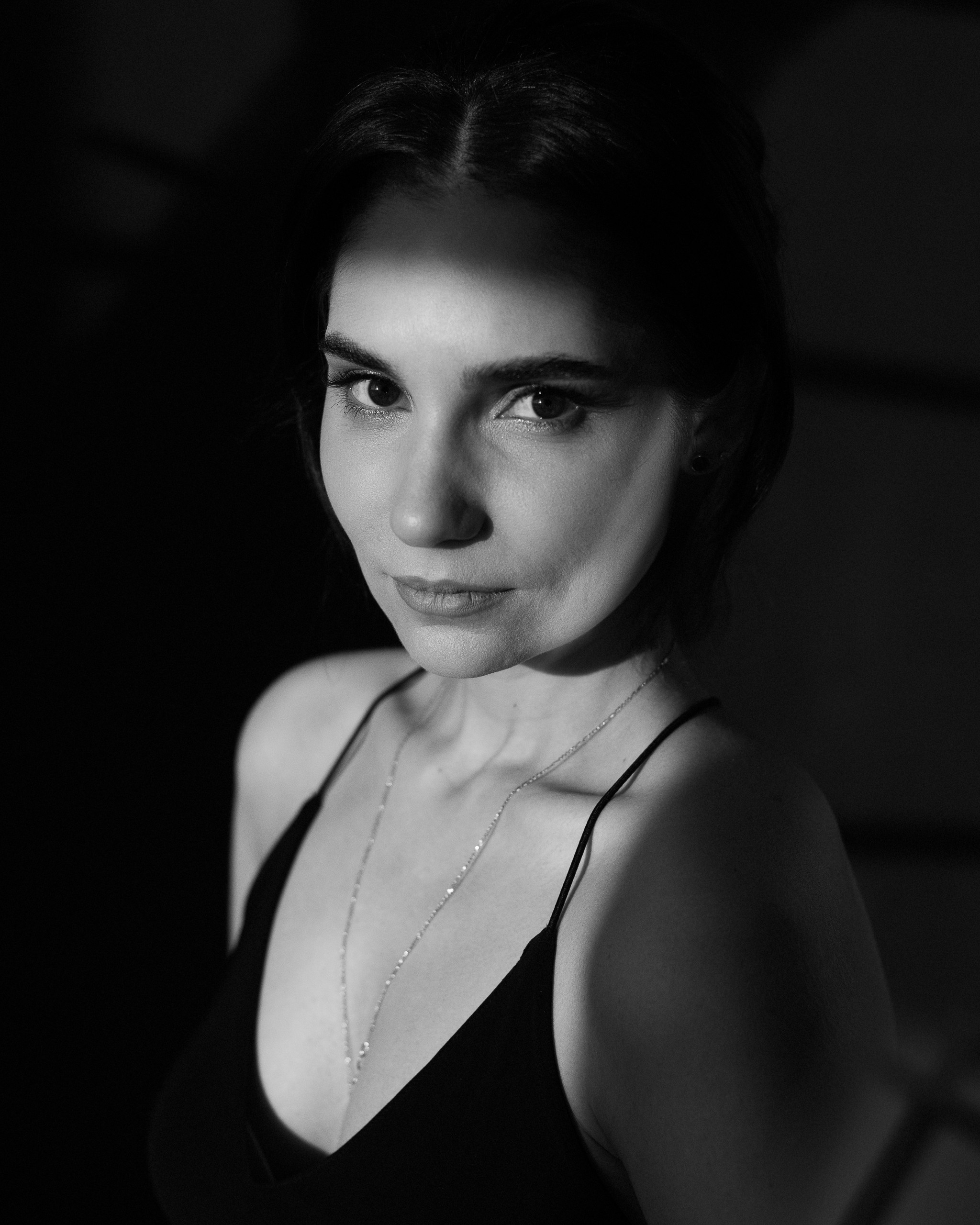 Частная съемка женского портрета. Портретный фотограф Белград Матвей Кармаков