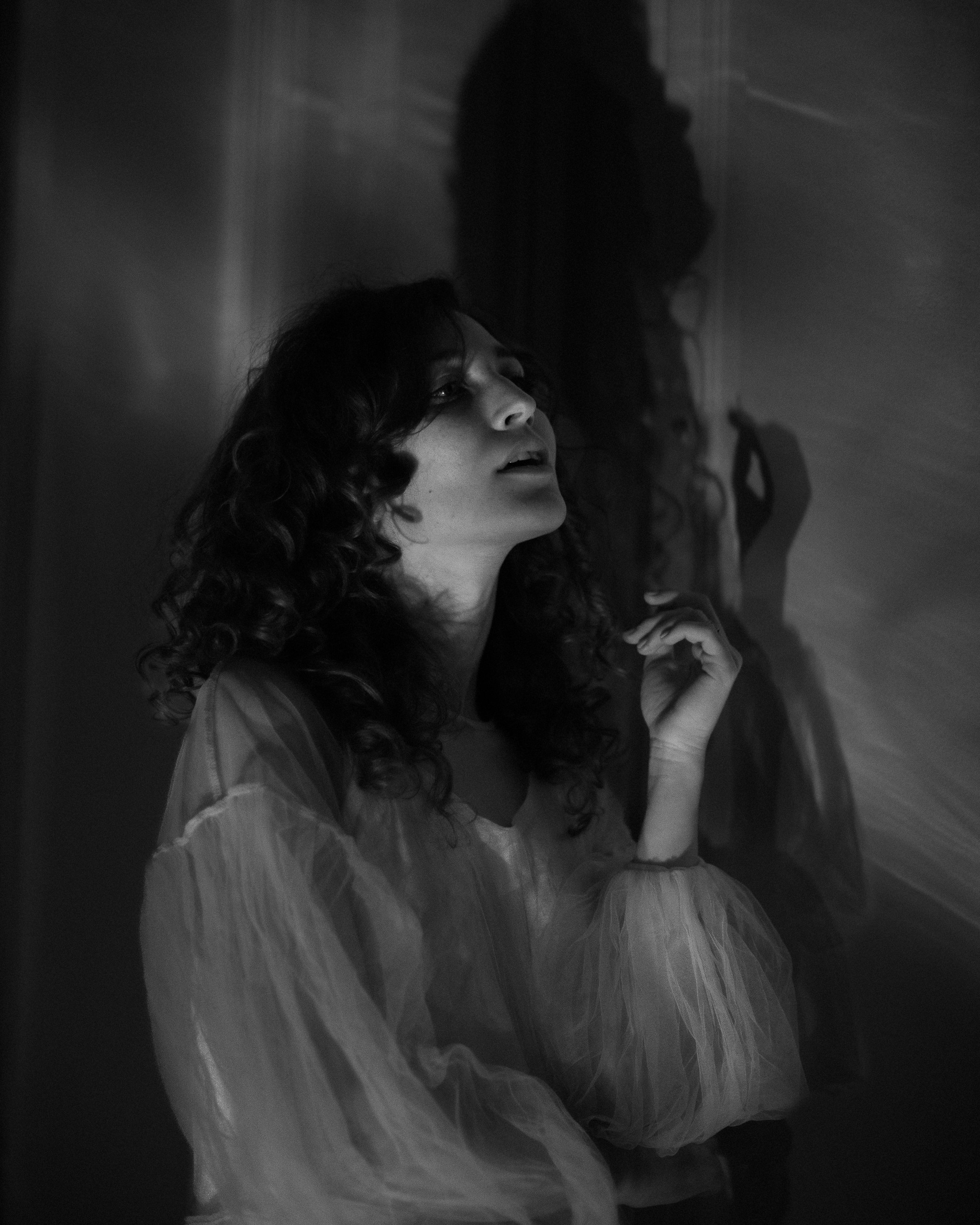 Творческая съемка женского портрета. Портретный фотограф Белград Матвей Кармаков