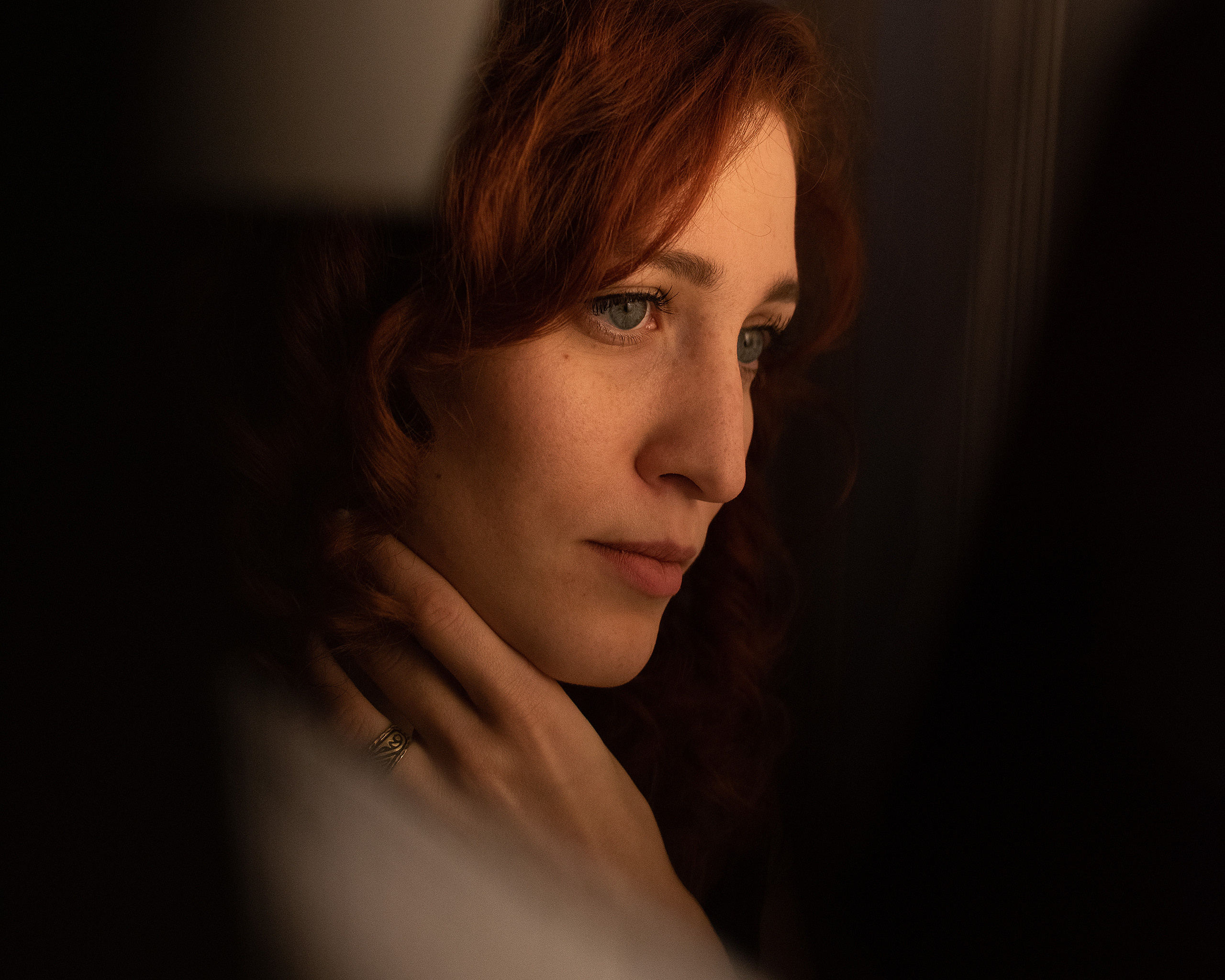 Творческая съемка женского портрета. Портретный фотограф Белград Матвей Кармаков