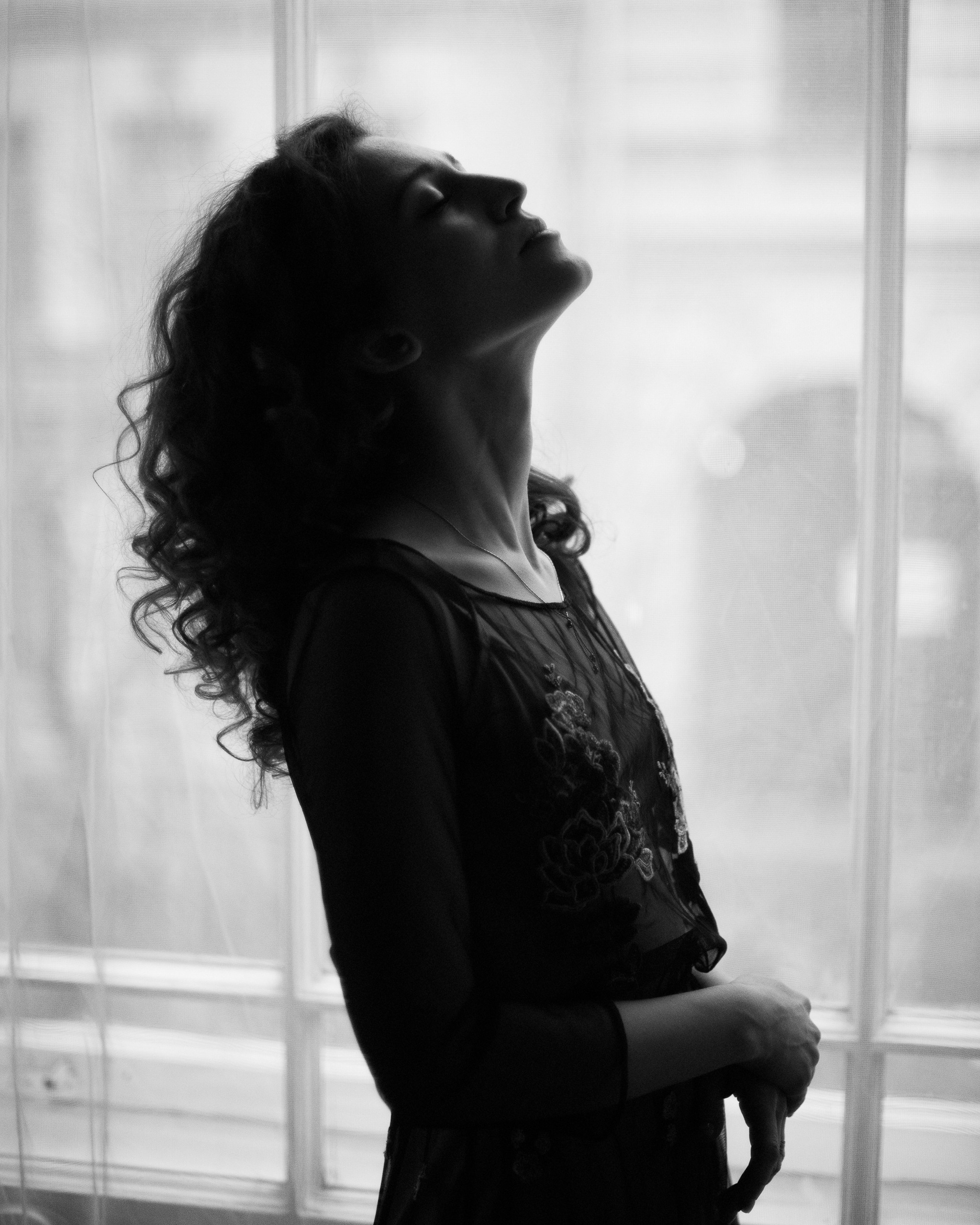 Творческая съемка женского портрета. Портретный фотограф Белград Матвей Кармаков