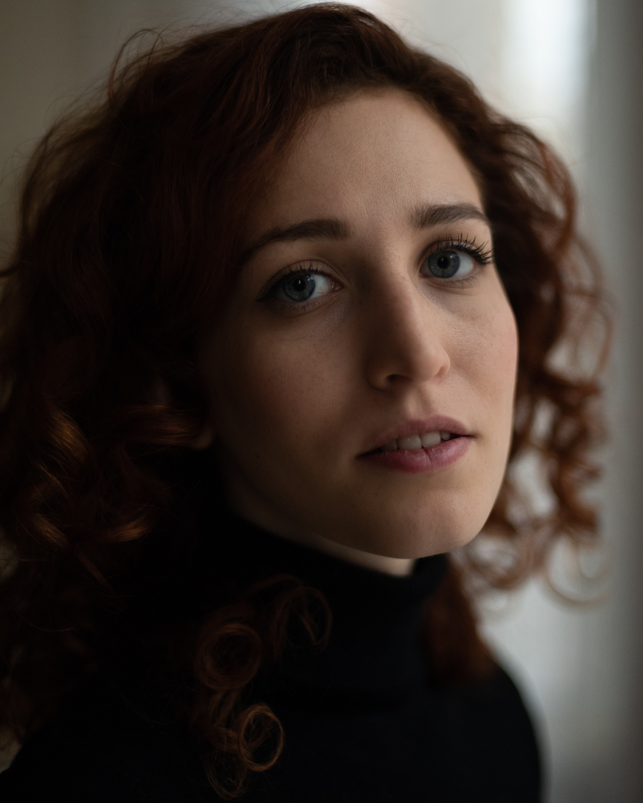 Творческая съемка женского портрета. Портретный фотограф Белград Матвей Кармаков