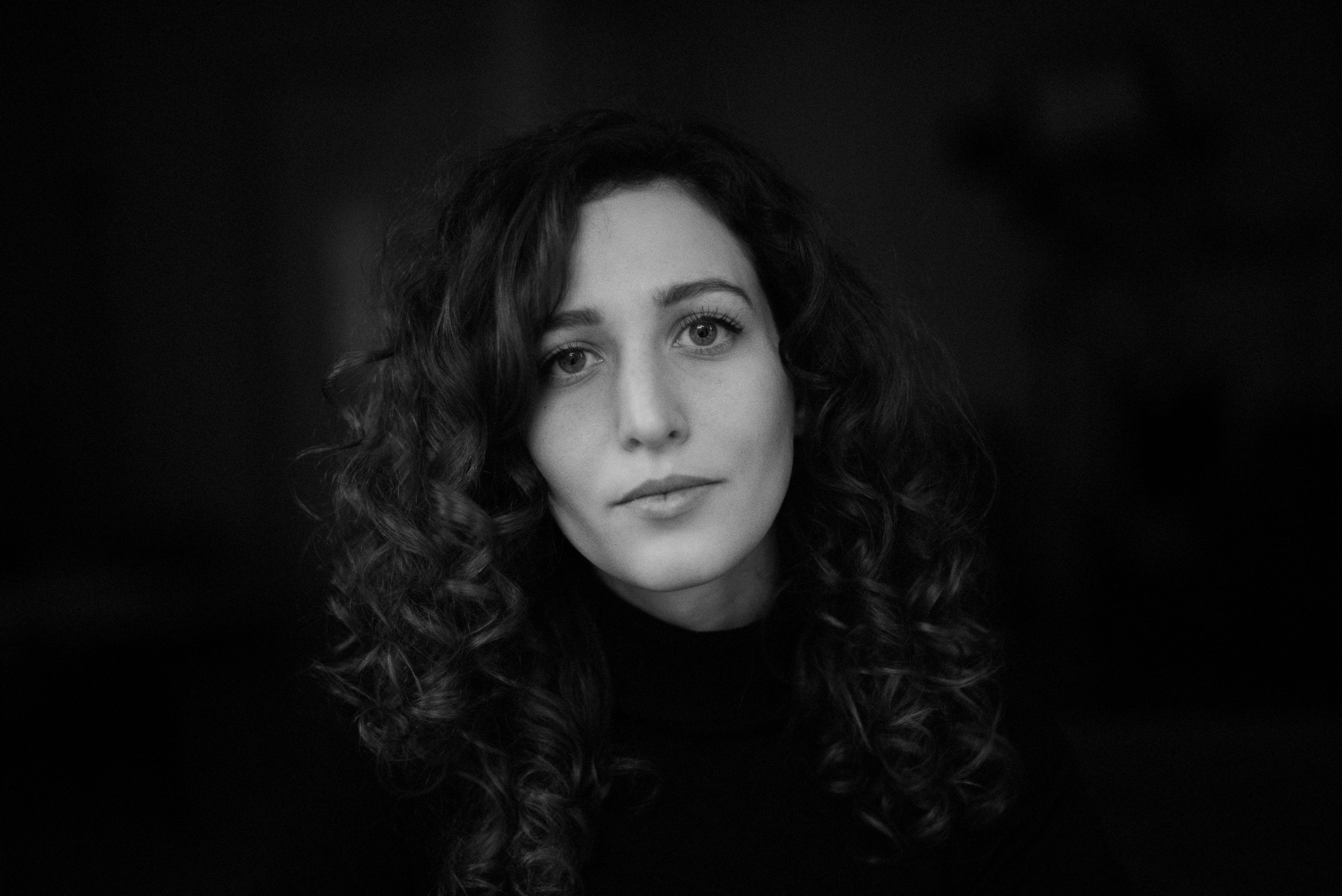 Творческая съемка женского портрета. Портретный фотограф Белград Матвей Кармаков