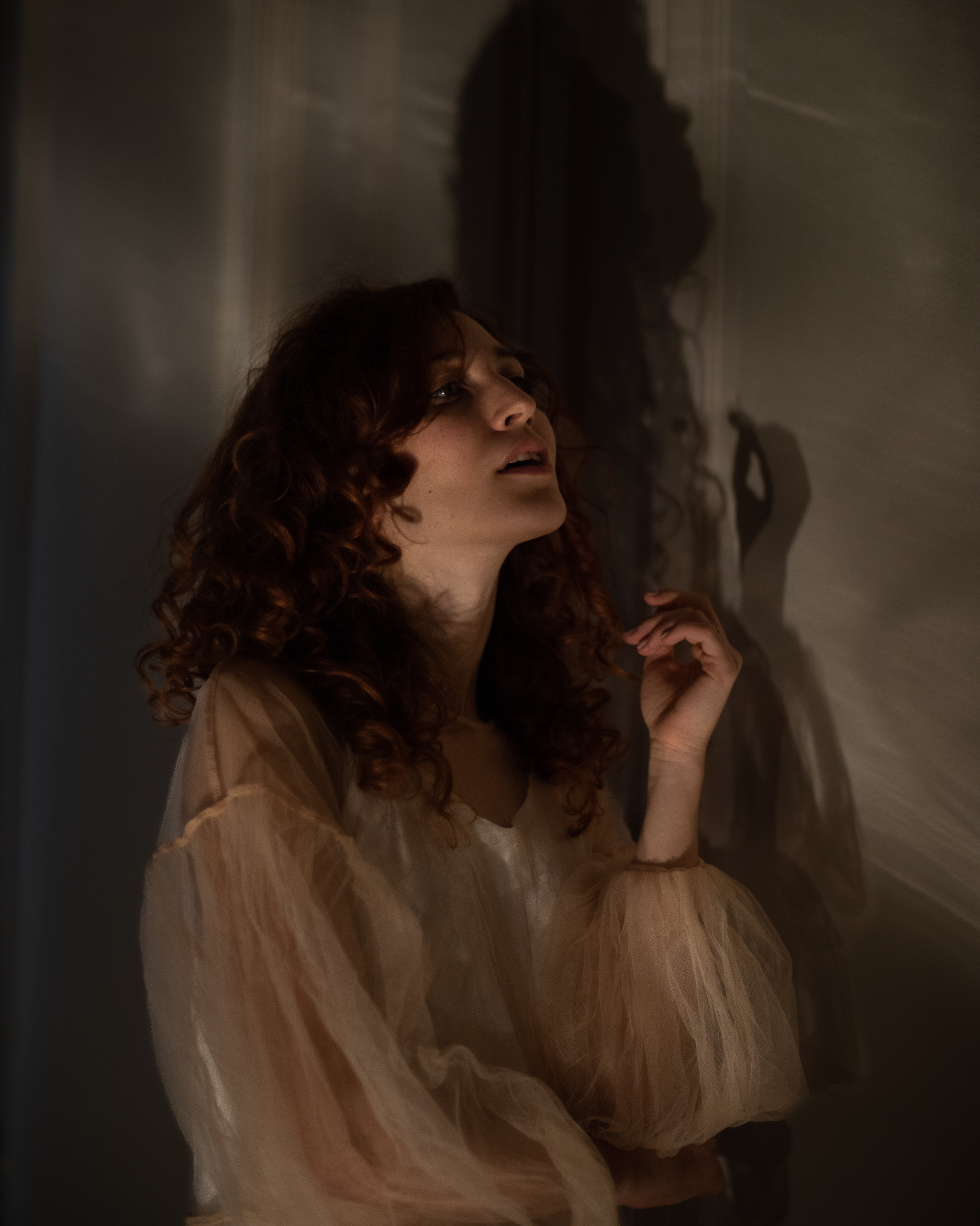 Творческая съемка женского портрета. Портретный фотограф Белград Матвей Кармаков