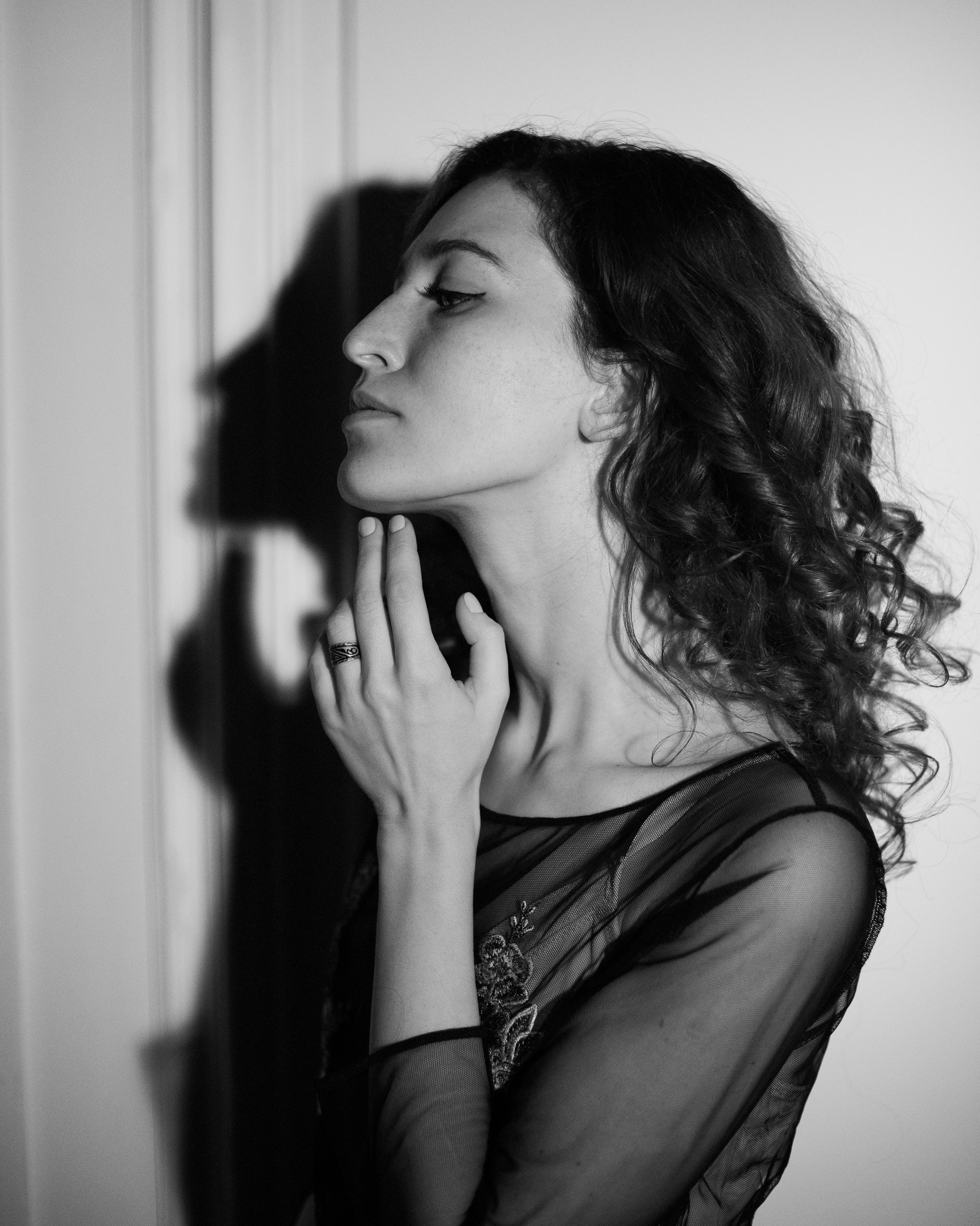 Творческая съемка женского портрета. Портретный фотограф Белград Матвей Кармаков