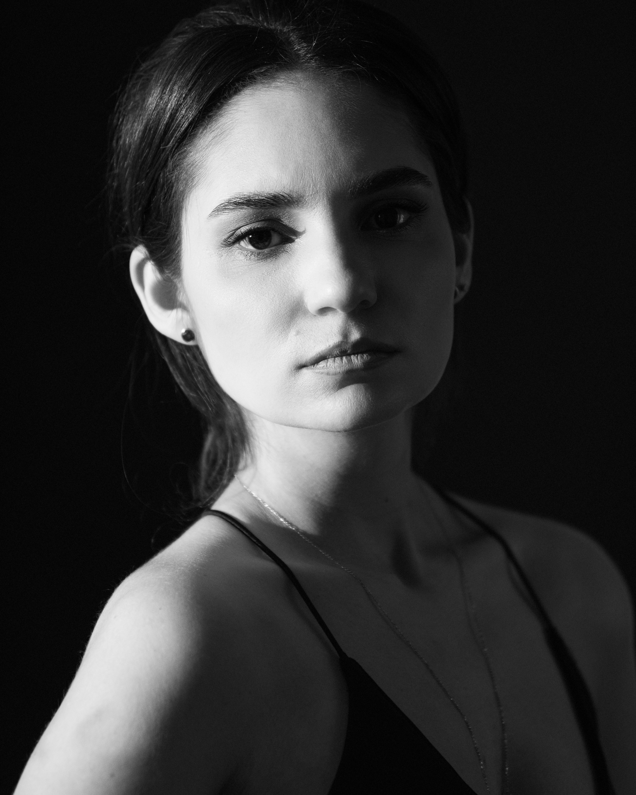 Частная съемка женского портрета. Портретный фотограф Белград Матвей Кармаков