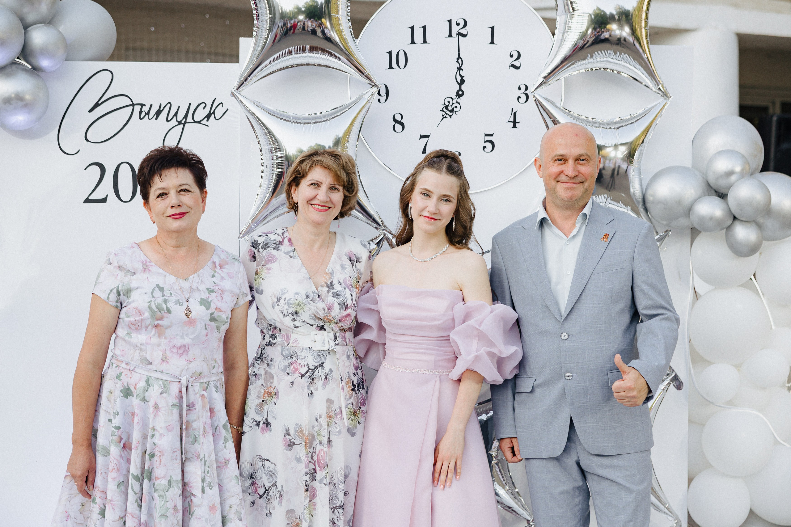 Вручение аттестатов. Свадебный фотограф Роман Еремеев