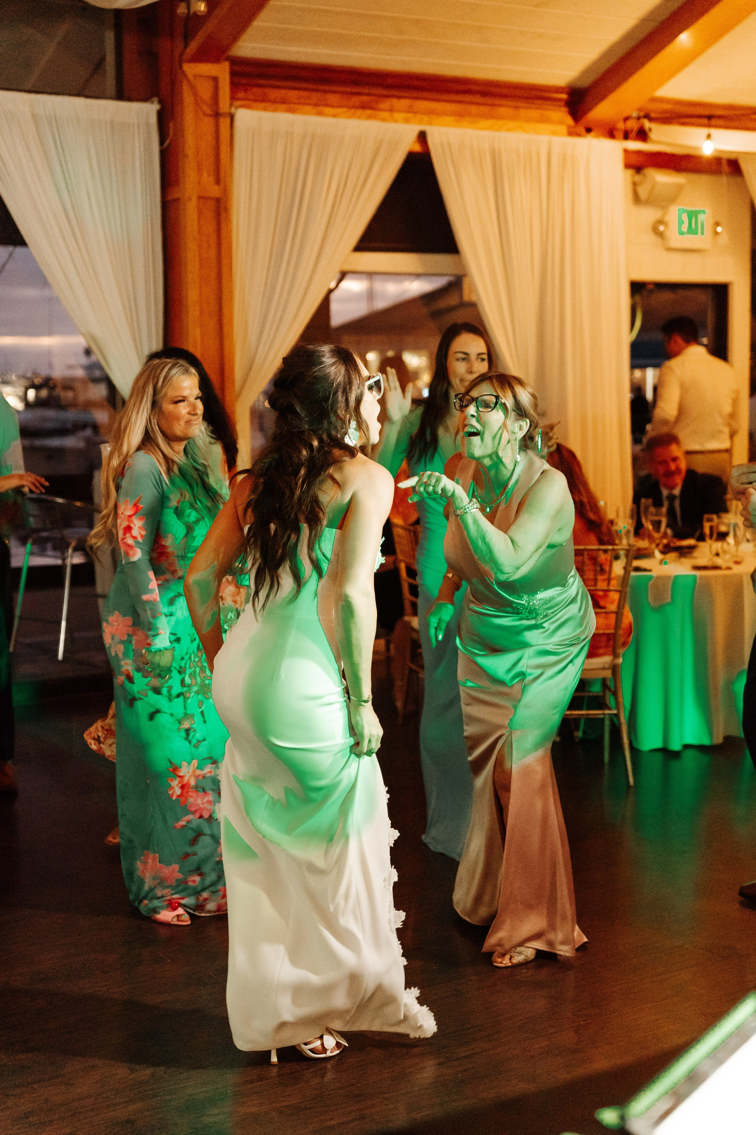 2025-08-16_BryanAmber. Ретушер Зенькевич Света