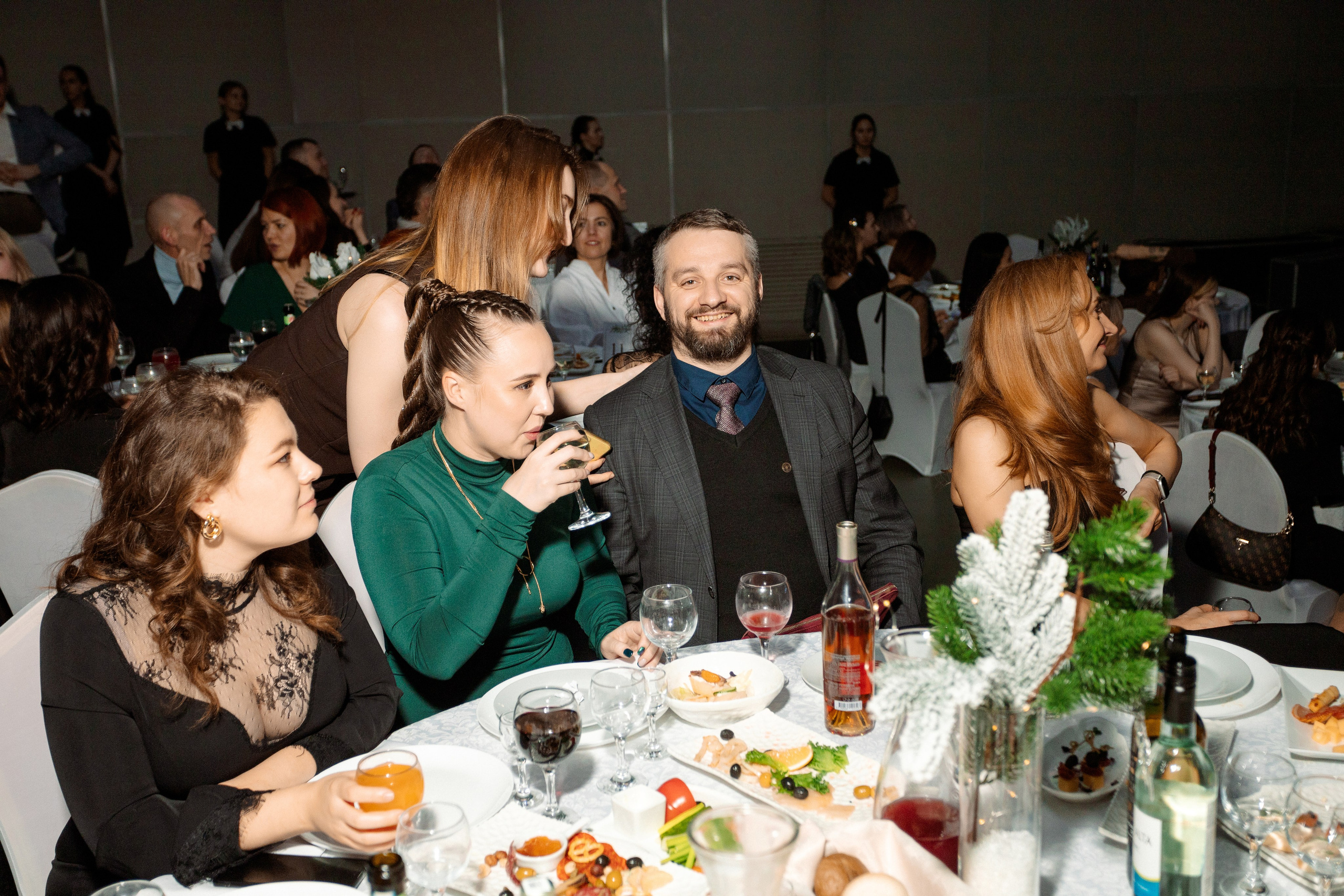 РЕПОРТАЖ: НОВЫЙ ГОД В ДК МЕТАЛЛУРГ. Профессиональный фотограф в Ижевске Леша Петров