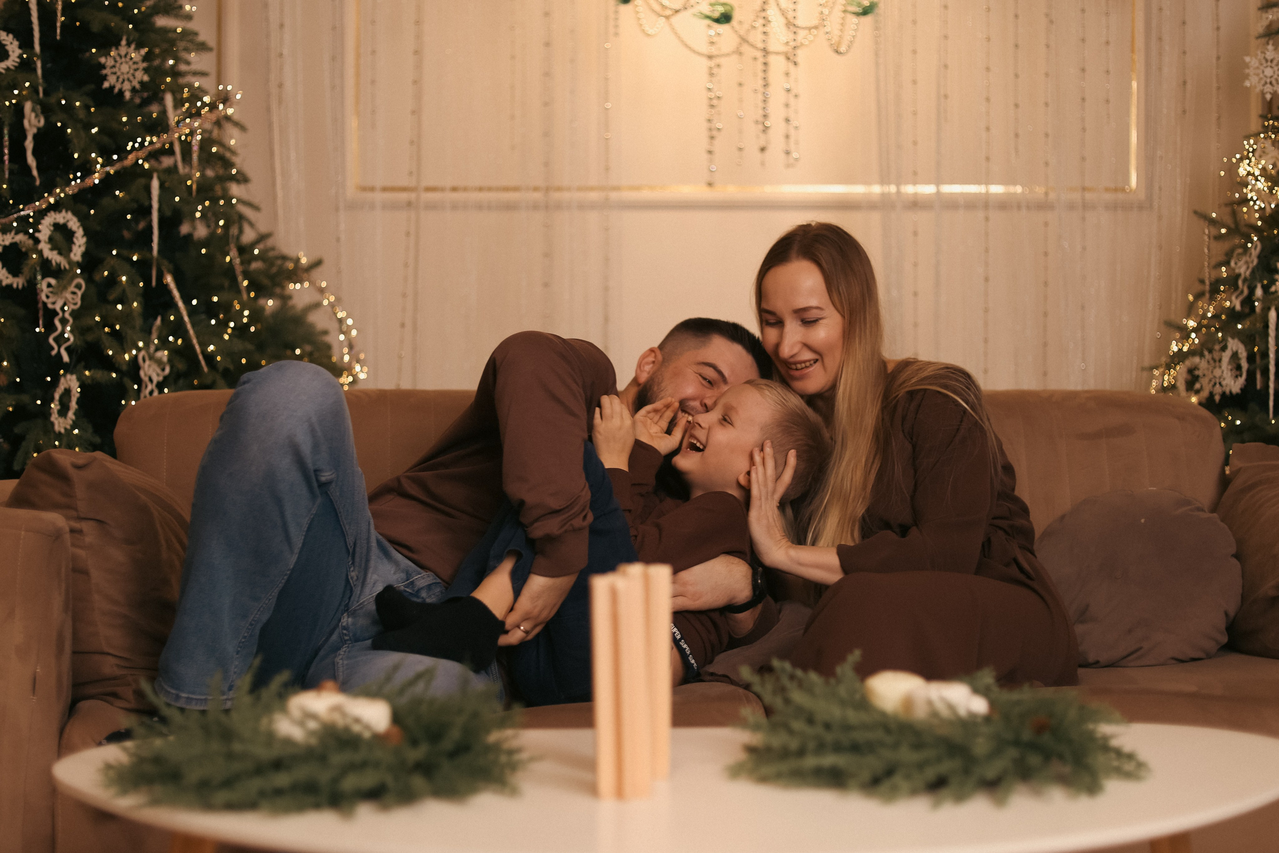 Студийная фотосессия. Фотограф в Астане, индивидуальная, семейная, домашняя фотосессия