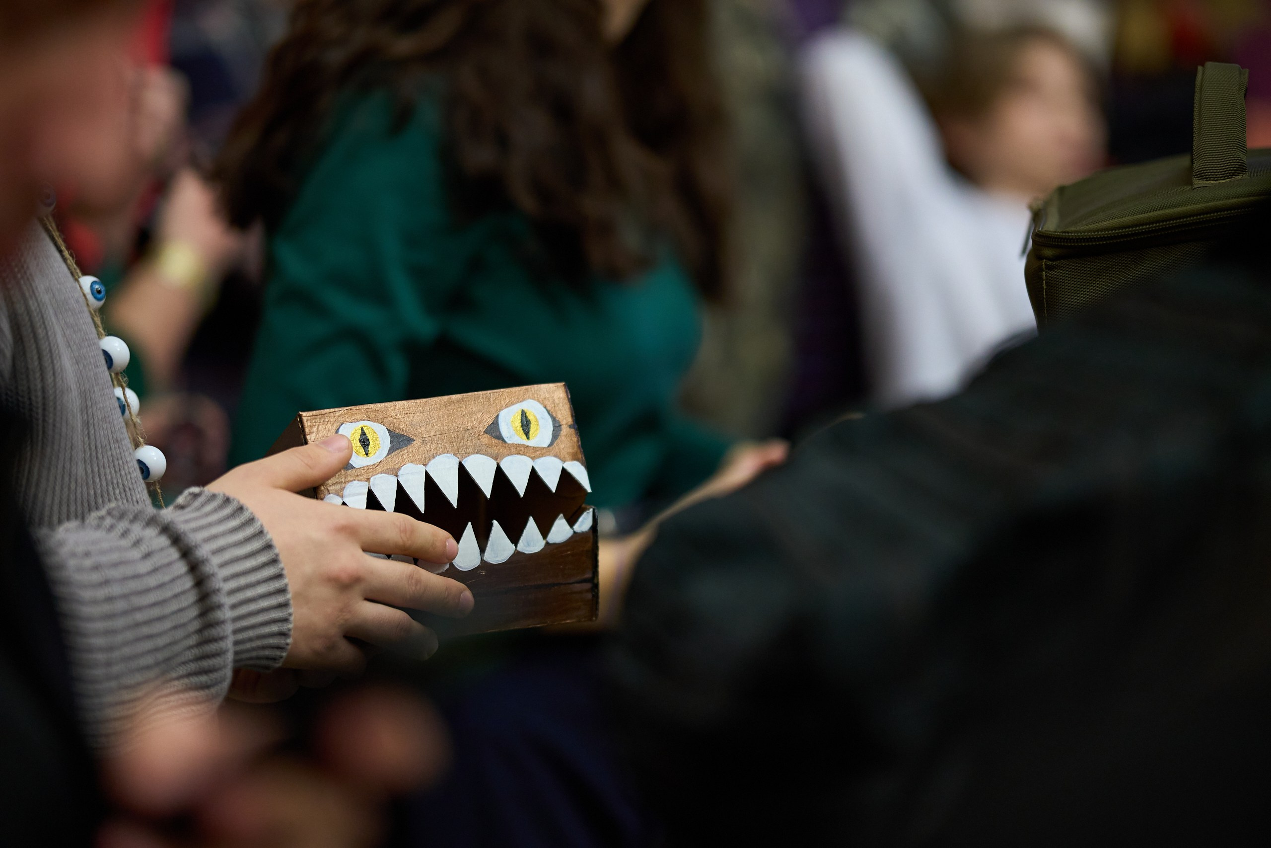 Мантикон V (2025). Фотографирует красивое Денис Горностаев