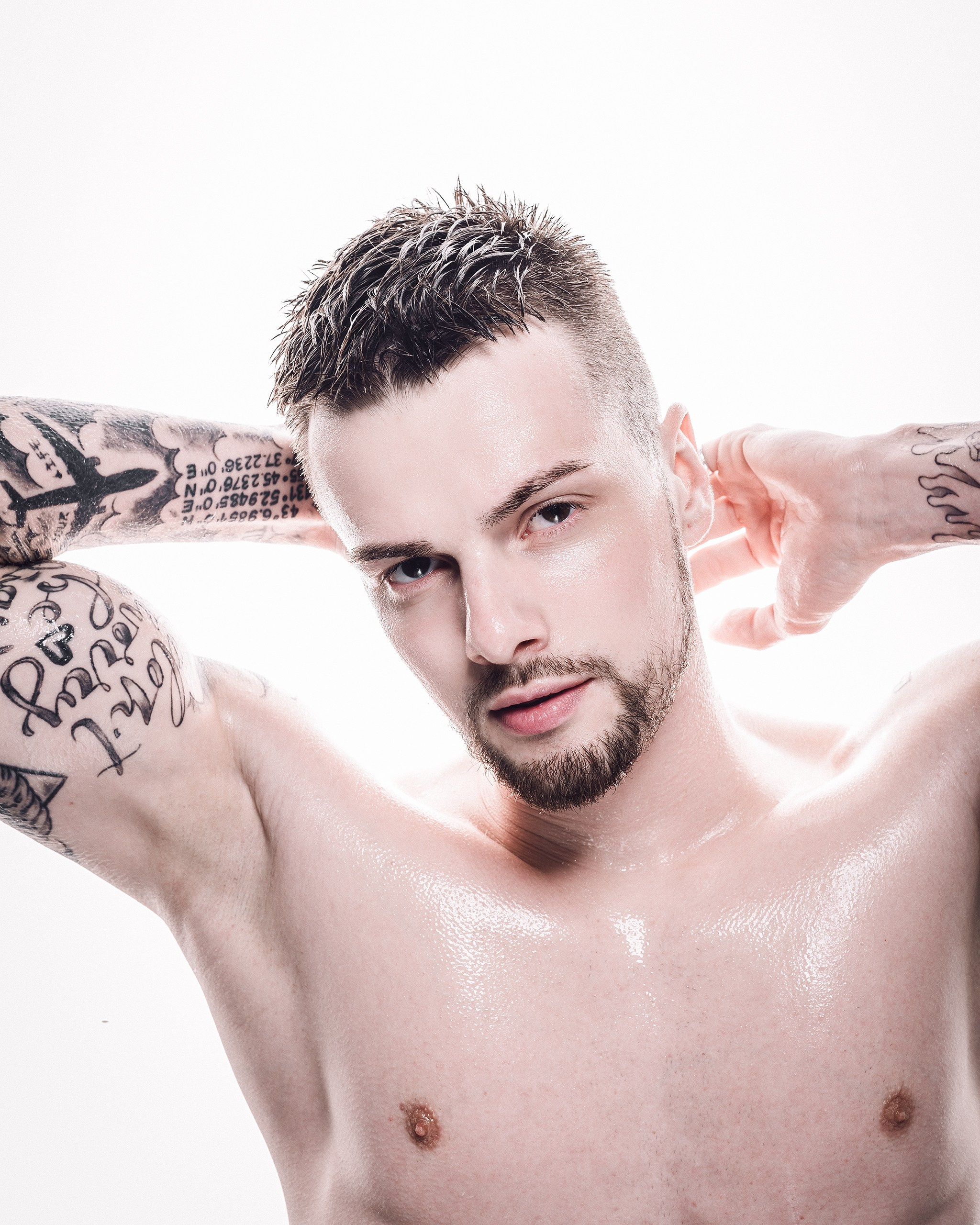 Сексуальный мужской портрет, Никита Роут.