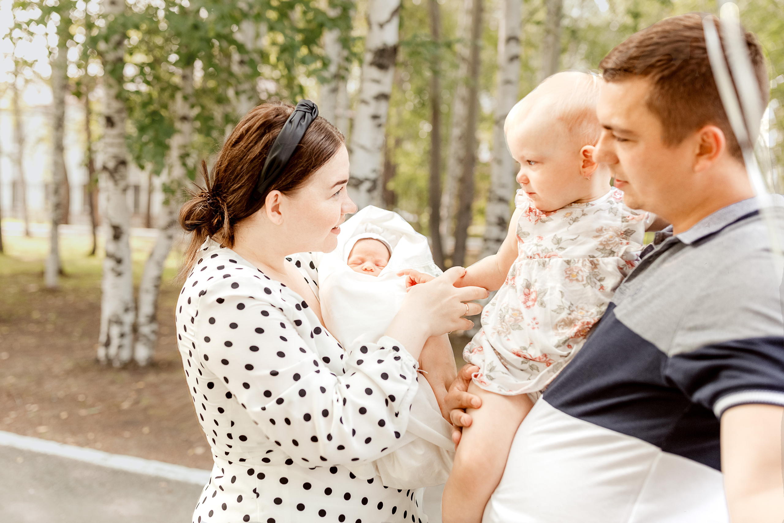 Выписка из роддома. Семейный и церковный фотограф в Нефтеюганске
