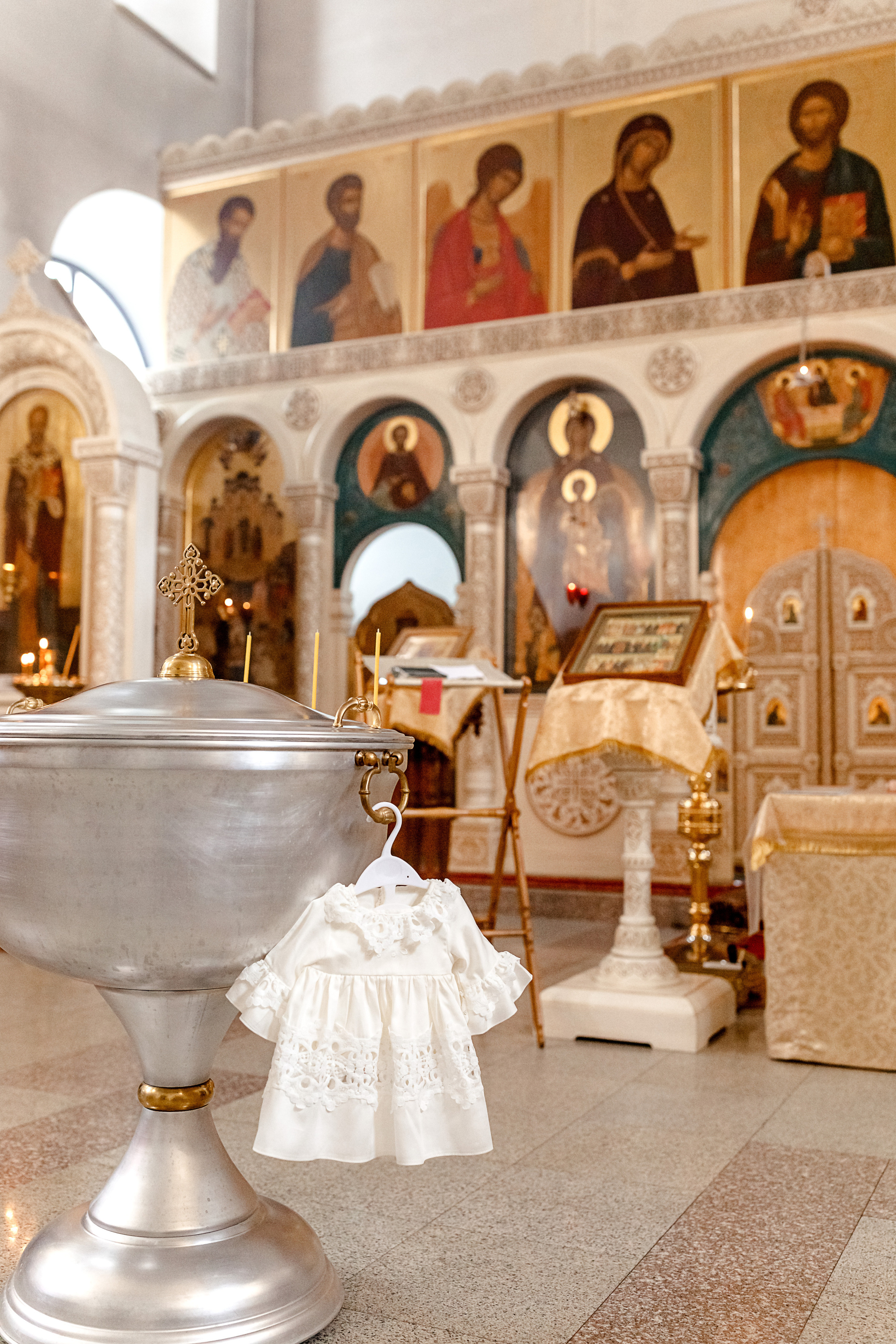 Съемки в храме. Семейный и церковный фотограф в Нефтеюганске