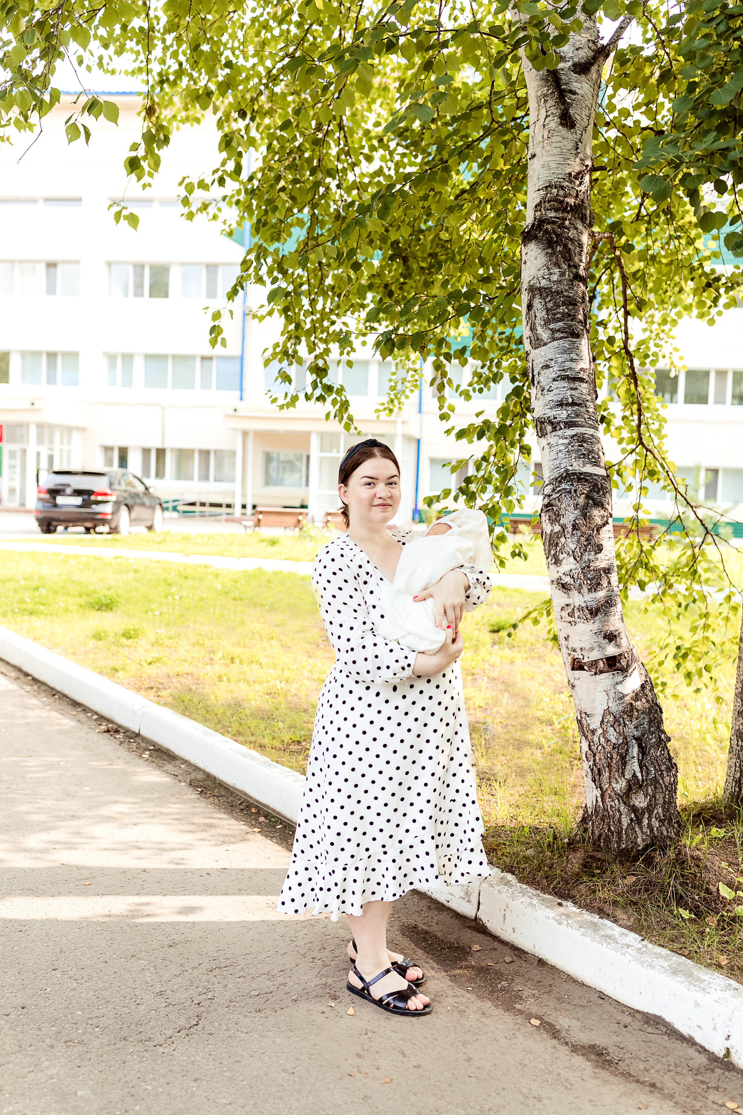 Выписка из роддома. Семейный и церковный фотограф в Нефтеюганске