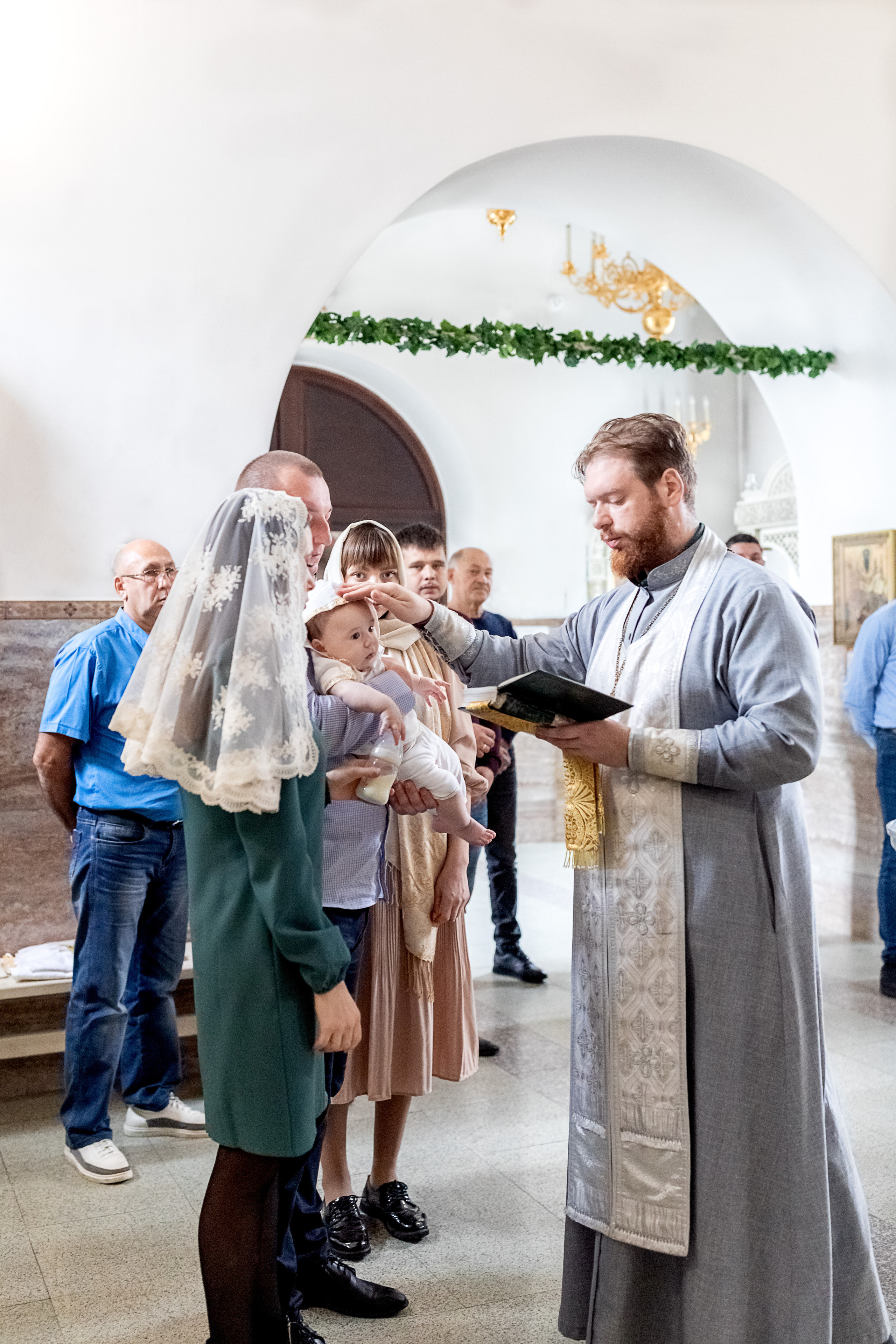Съемки в храме. Семейный и церковный фотограф в Нефтеюганске